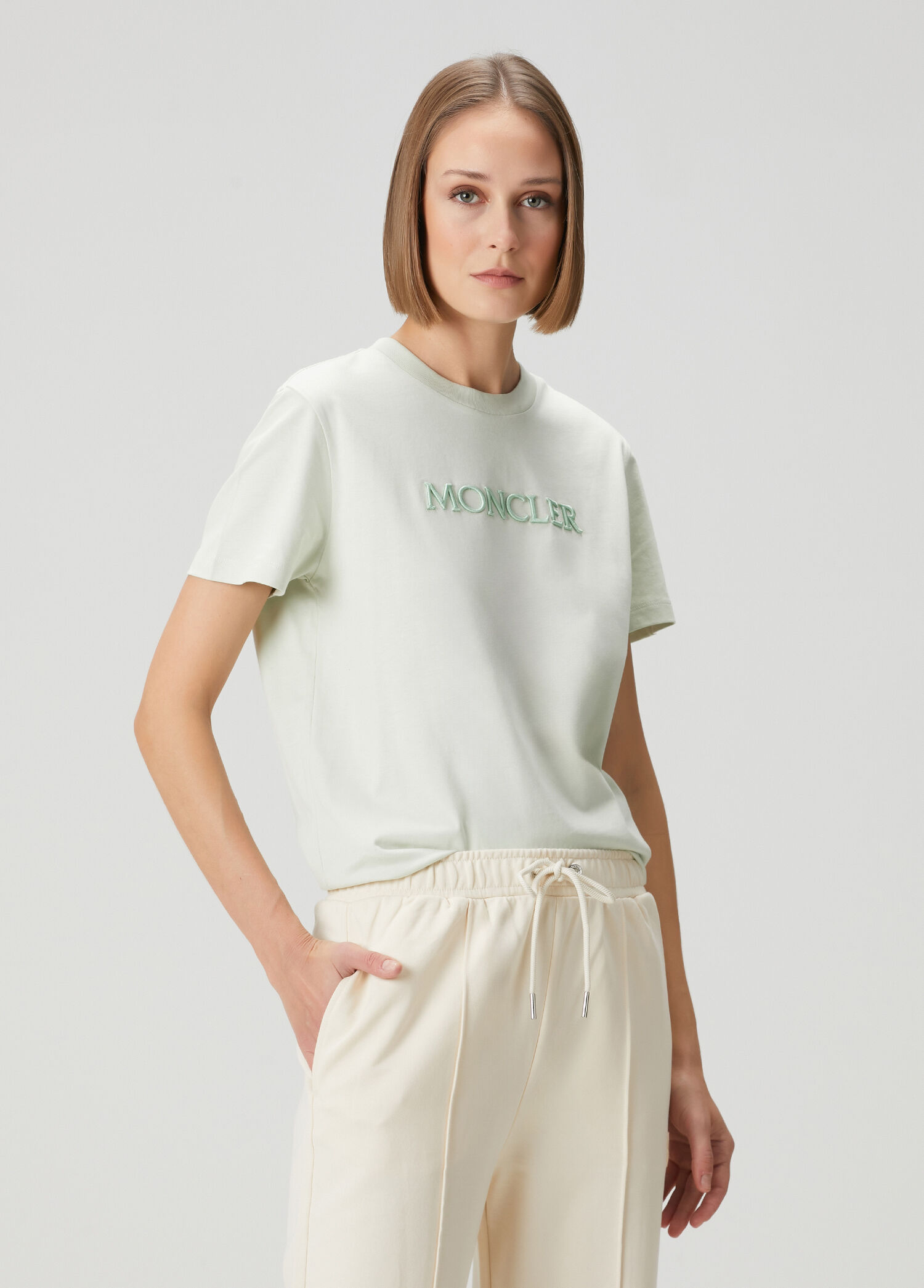 Moncler Açık Yeşil Kadın Açık Yeşil Logolu T-shirt 1892622 | Beymen