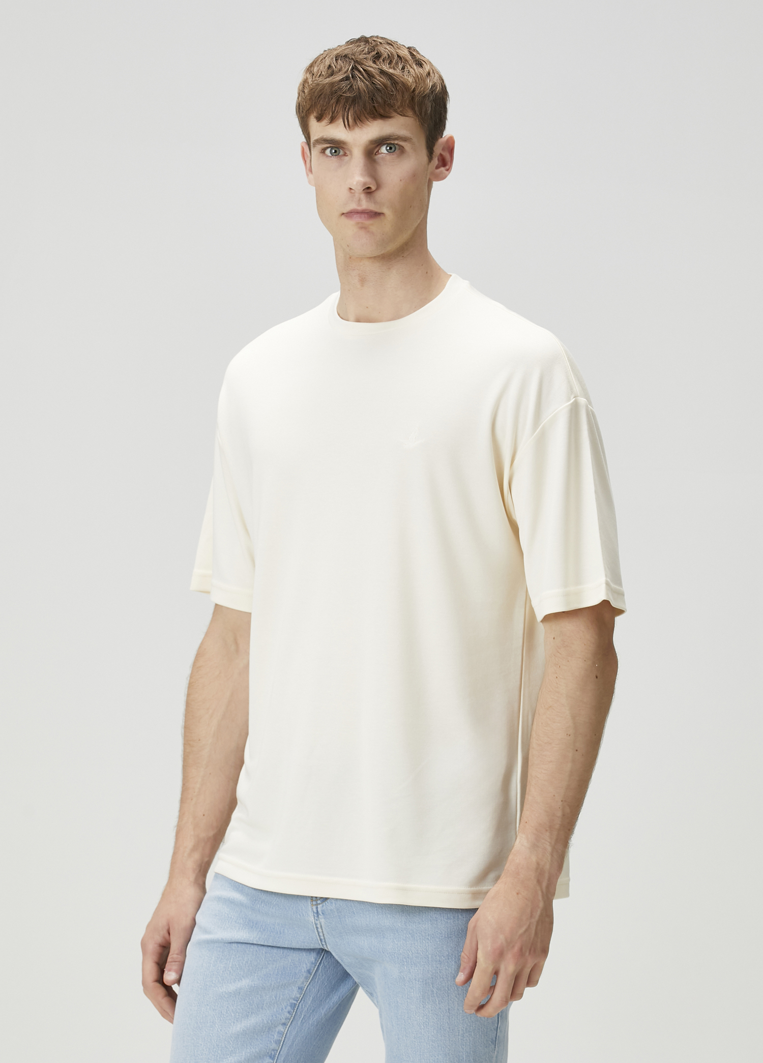 Ekru Oversized T-shirt_1