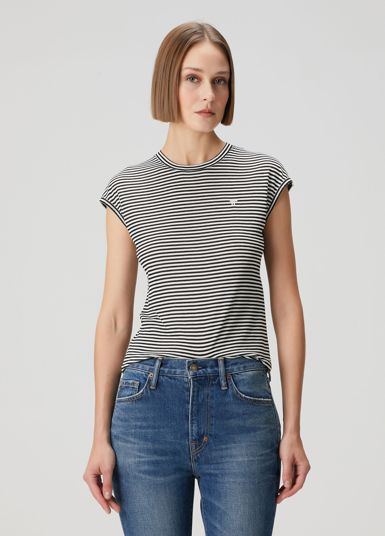 Siyah Beyaz Çizgili T-shirt