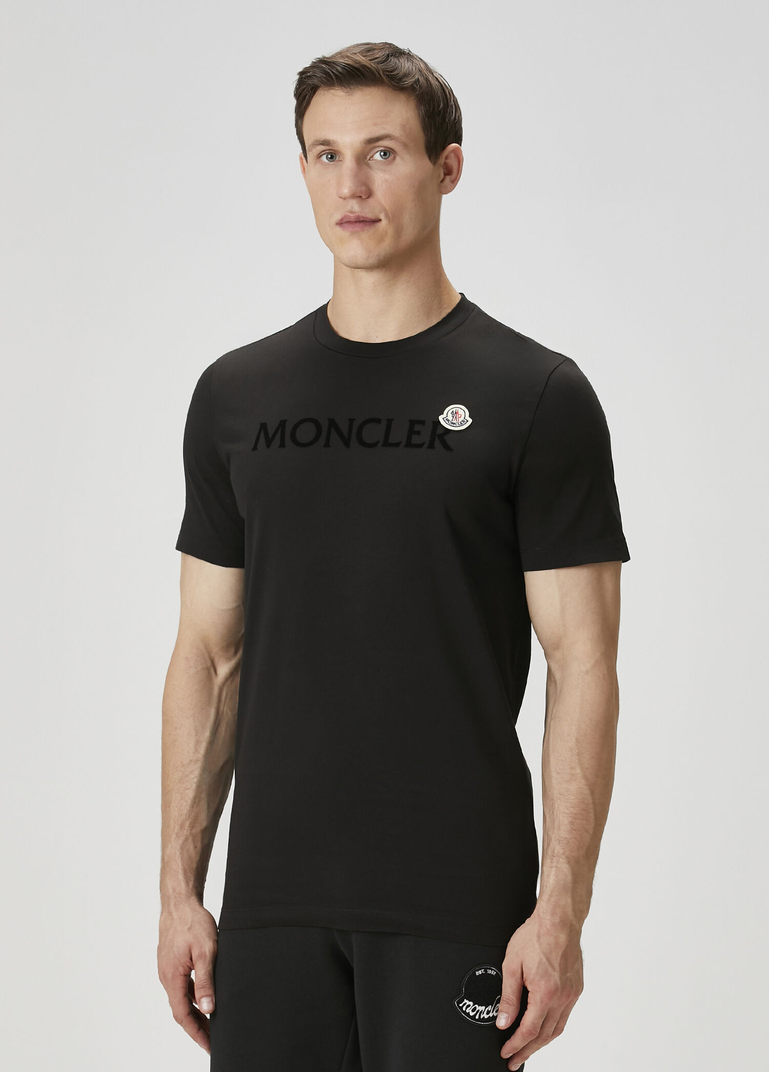 Moncler Siyah Erkek Siyah Logo Patchli T-shirt 1775626 | Beymen