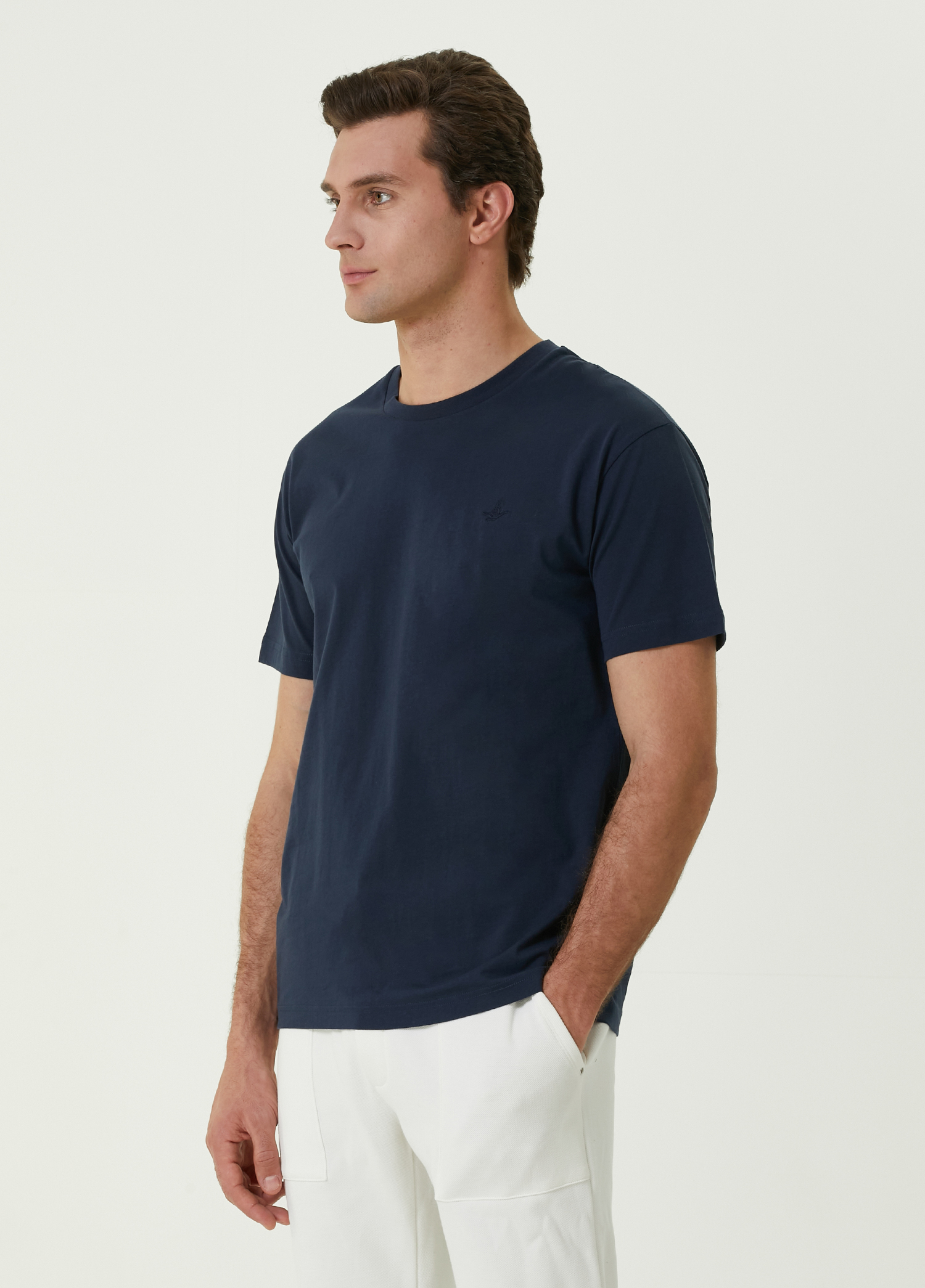 Lacivert Kuş Nakışlı Basic T-shirt_2