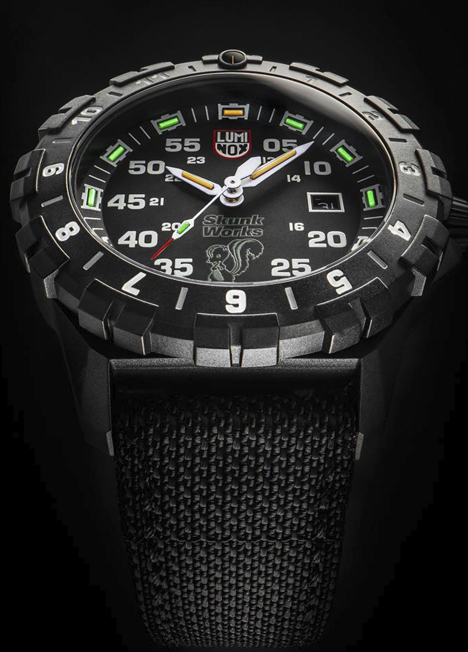 Luminox Siyah Erkek XA.6442.H F-117 Nighthawk x Skunk Works 6440