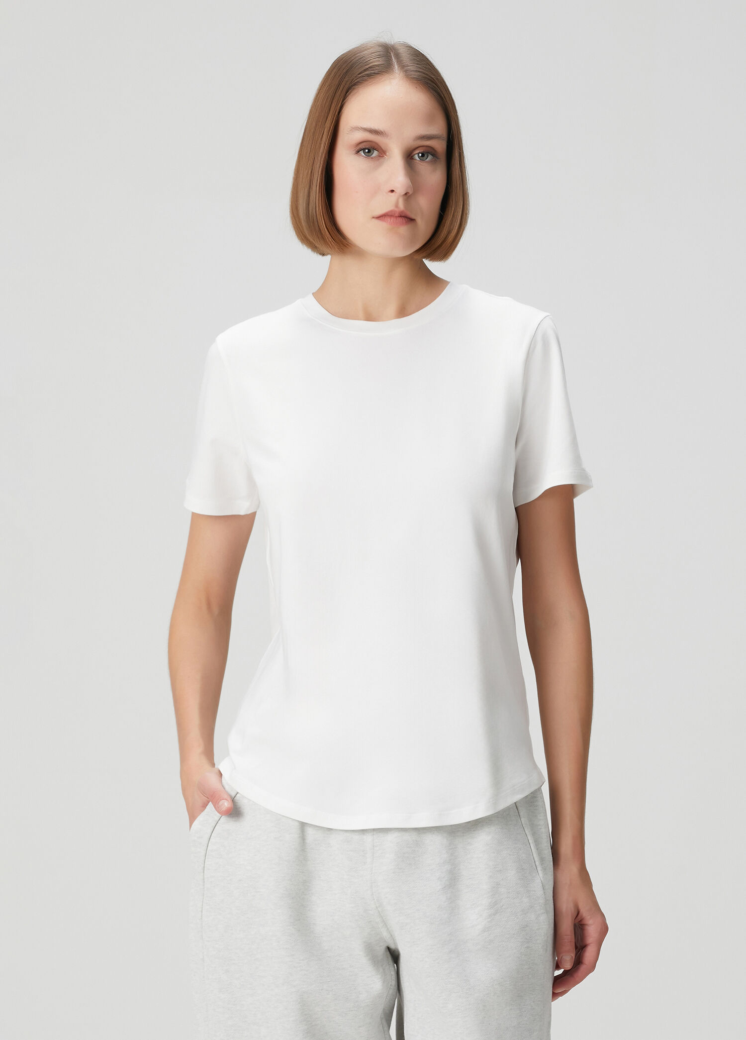 Love Beyaz Bisiklet Yaka T-shirt