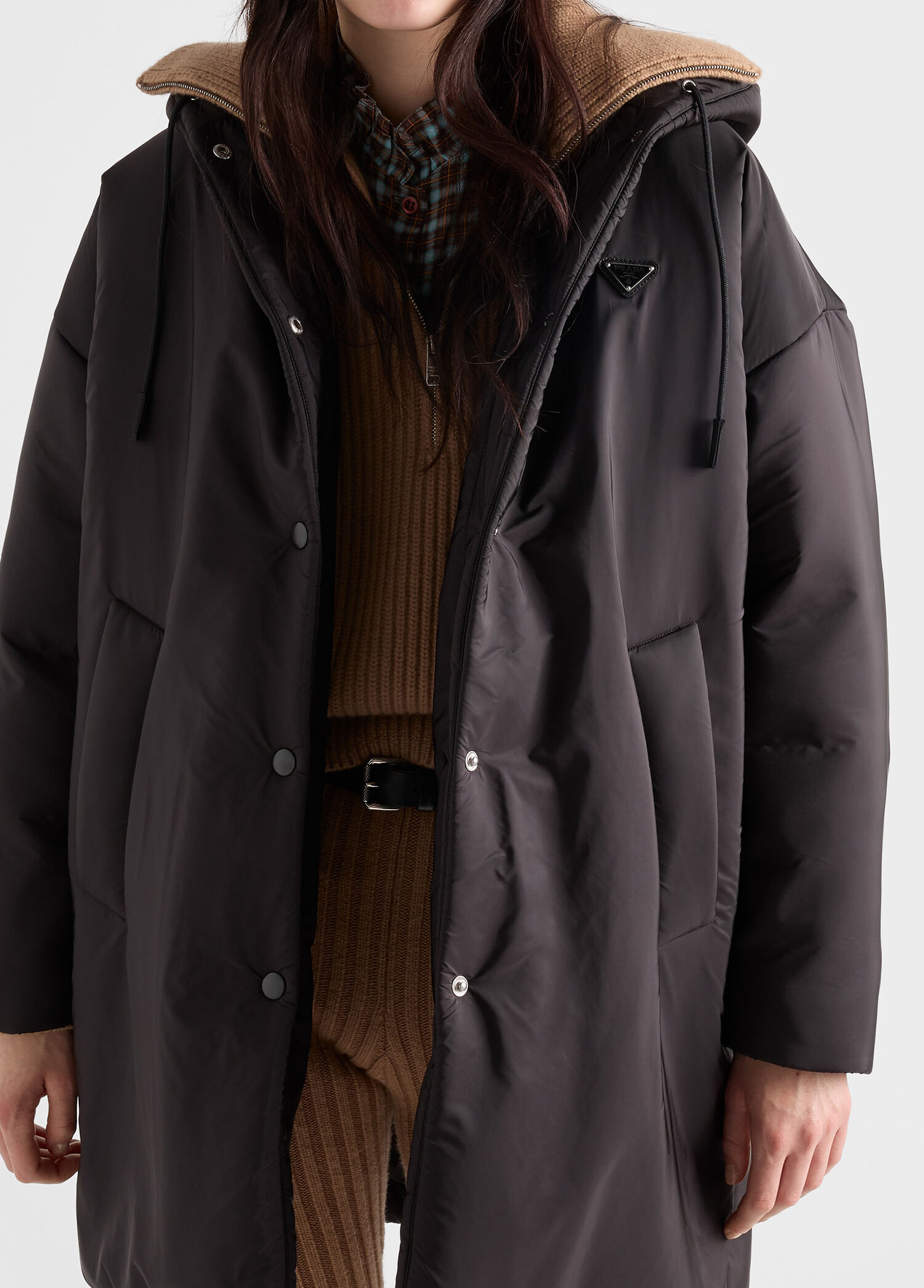 Prada Siyah Kadın Siyah Hafif Re-Nylon Kadın Yağmurluk 1823215