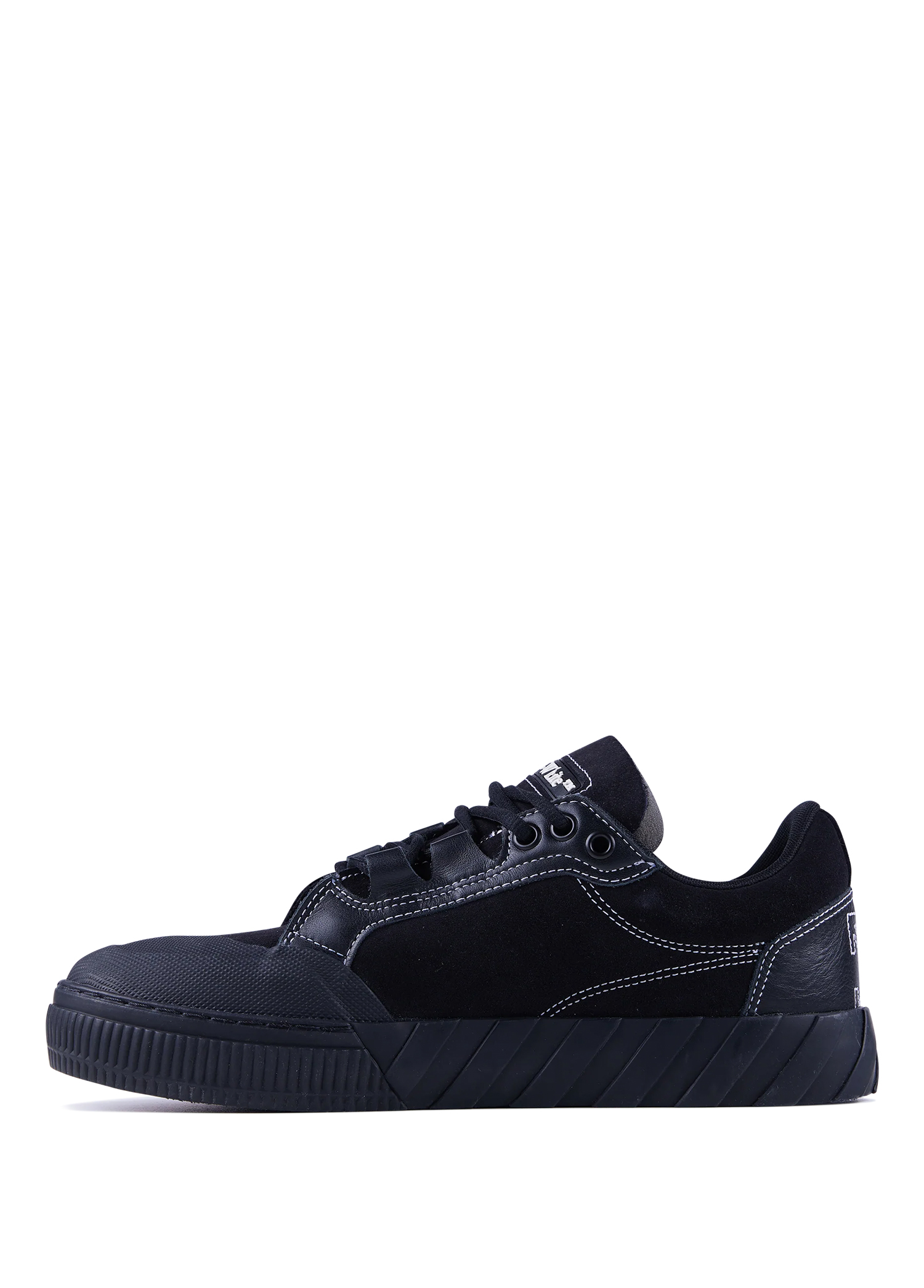 Off-White - Vulcanized 779 Skate Black Men's Leather Sneaker Off-White - Vulcanized 779 Skate Black Men's Leather Sneaker
