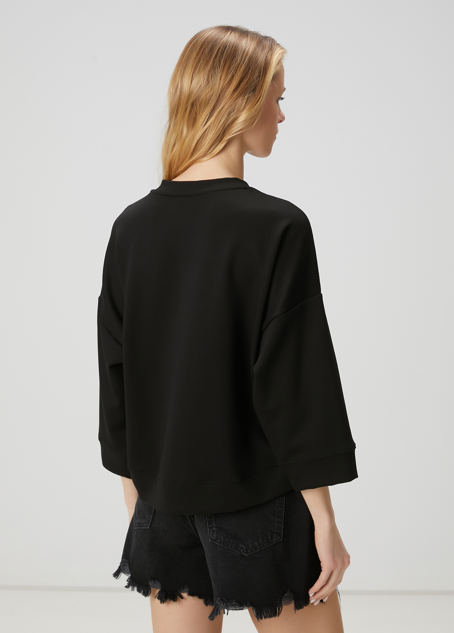 Siyah Zincir Logolu Sweatshirt_5