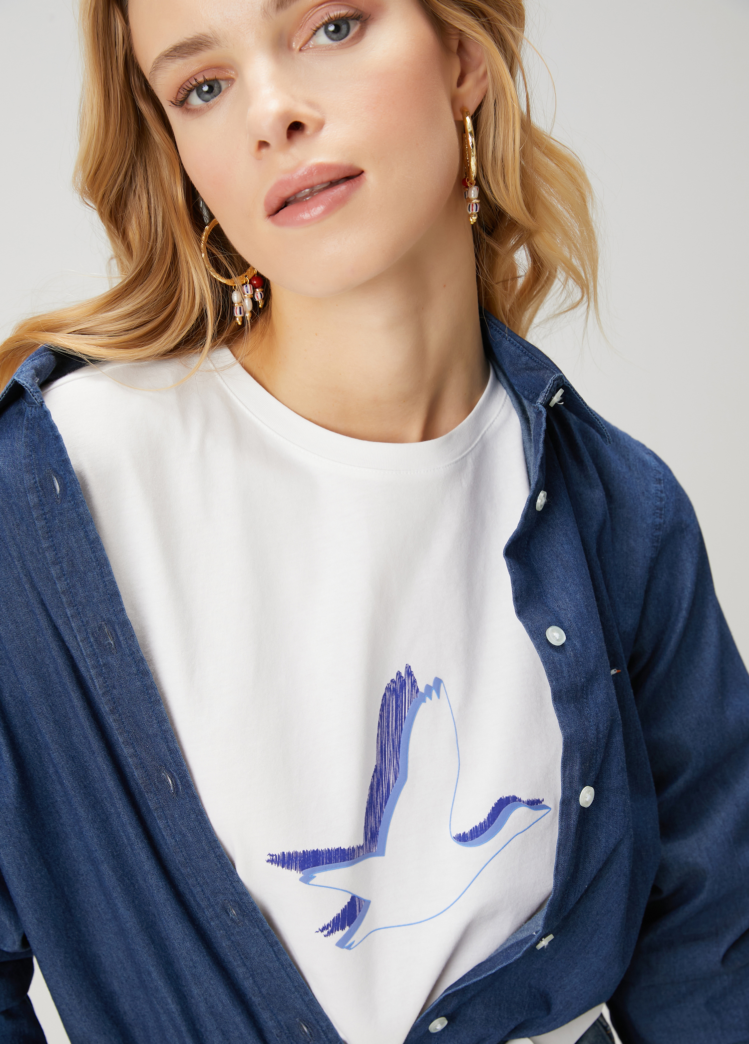 Kırık Beyaz Logo Baskılı T-shirt_1