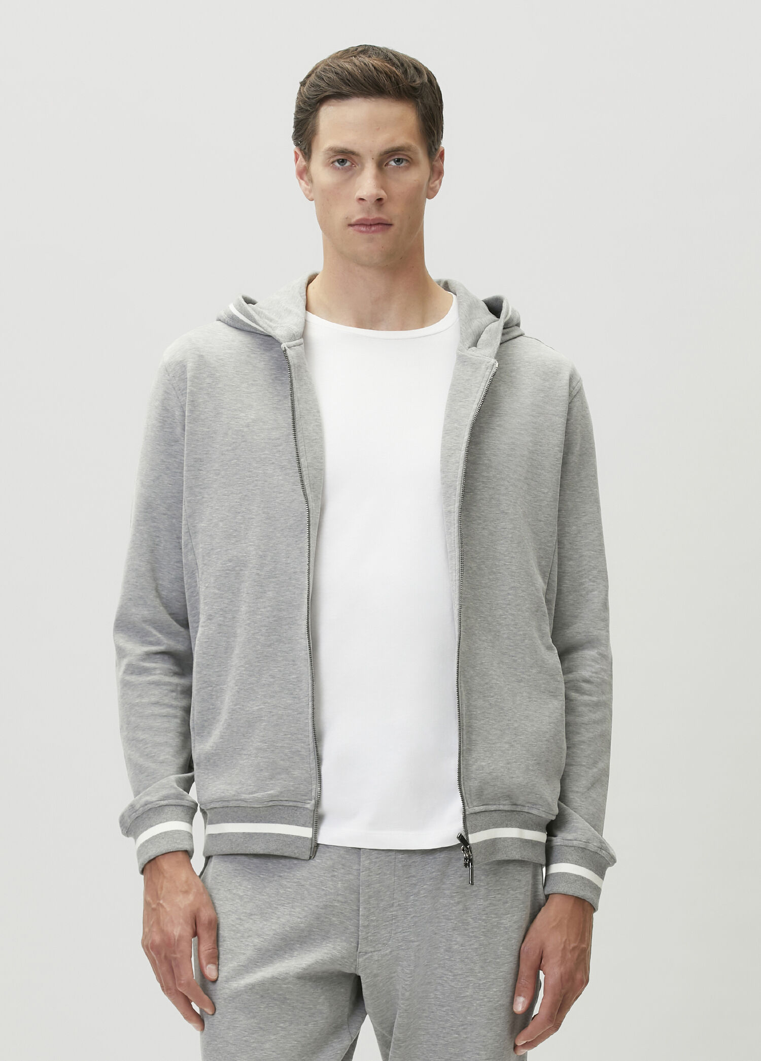 Gri Kapüşonlu Sweatshirt