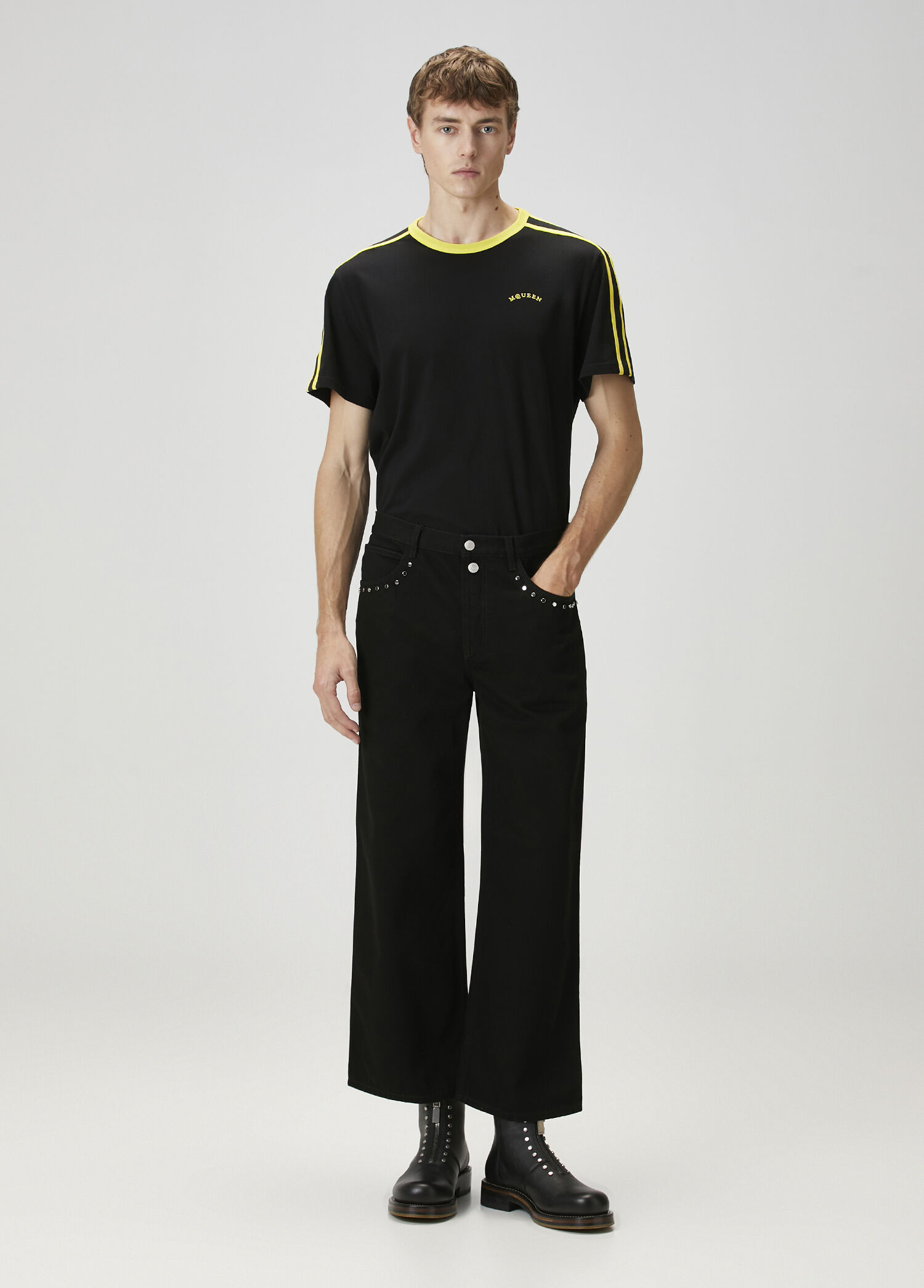 Siyah Trok Detaylı Cropped Jean Pantolon
