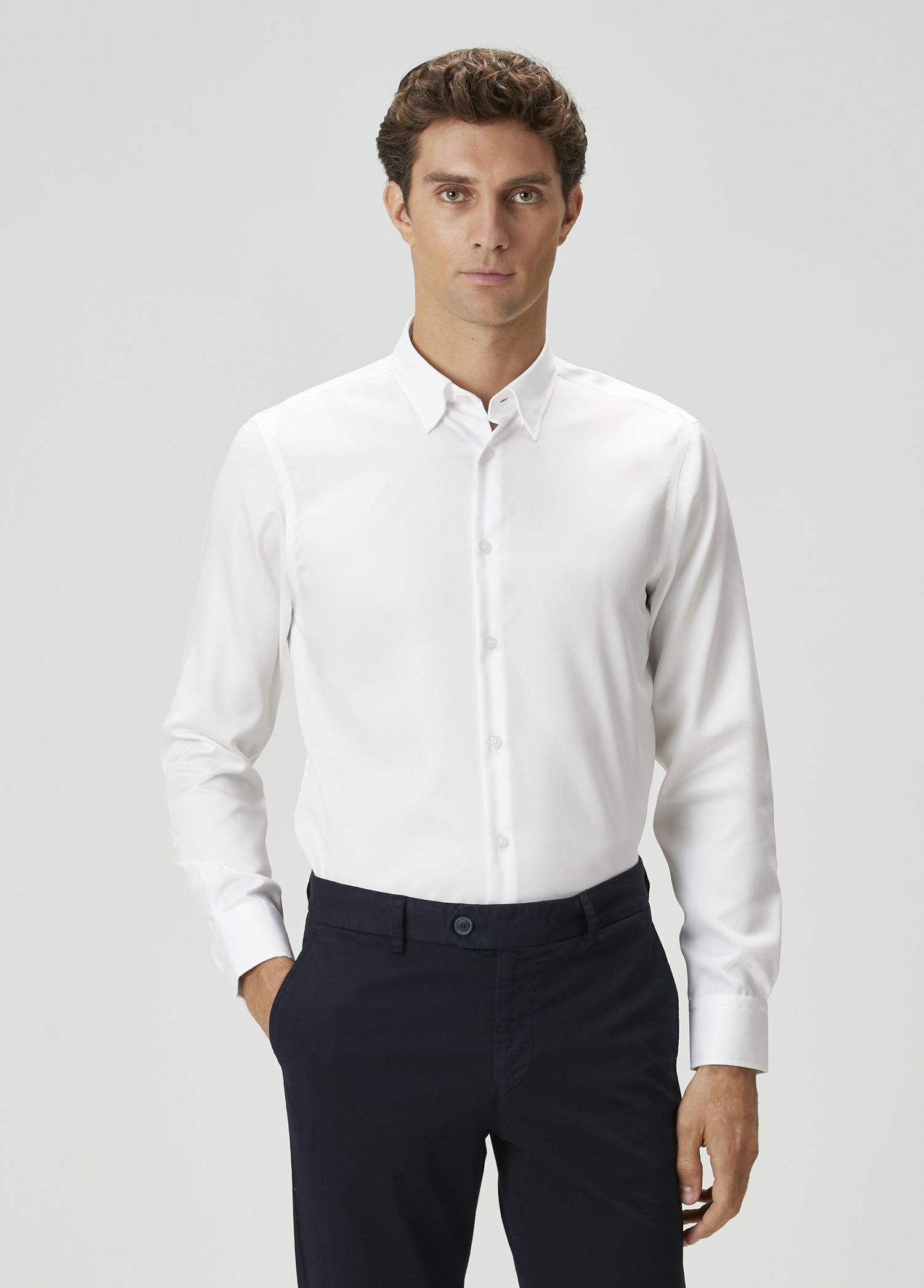 Slim Fit Beyaz Non-iron Gömlek