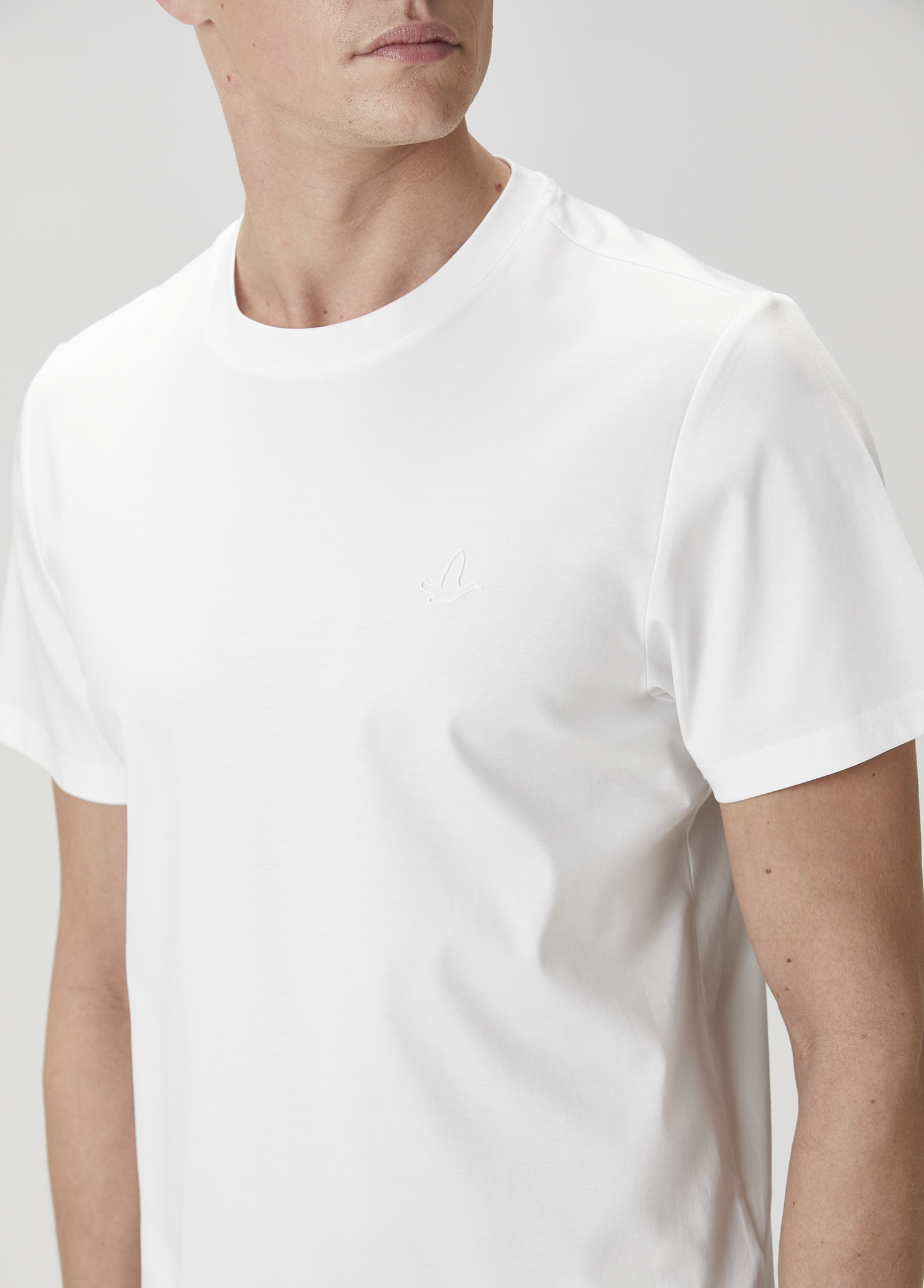 Beyaz Basic T-shirt_5