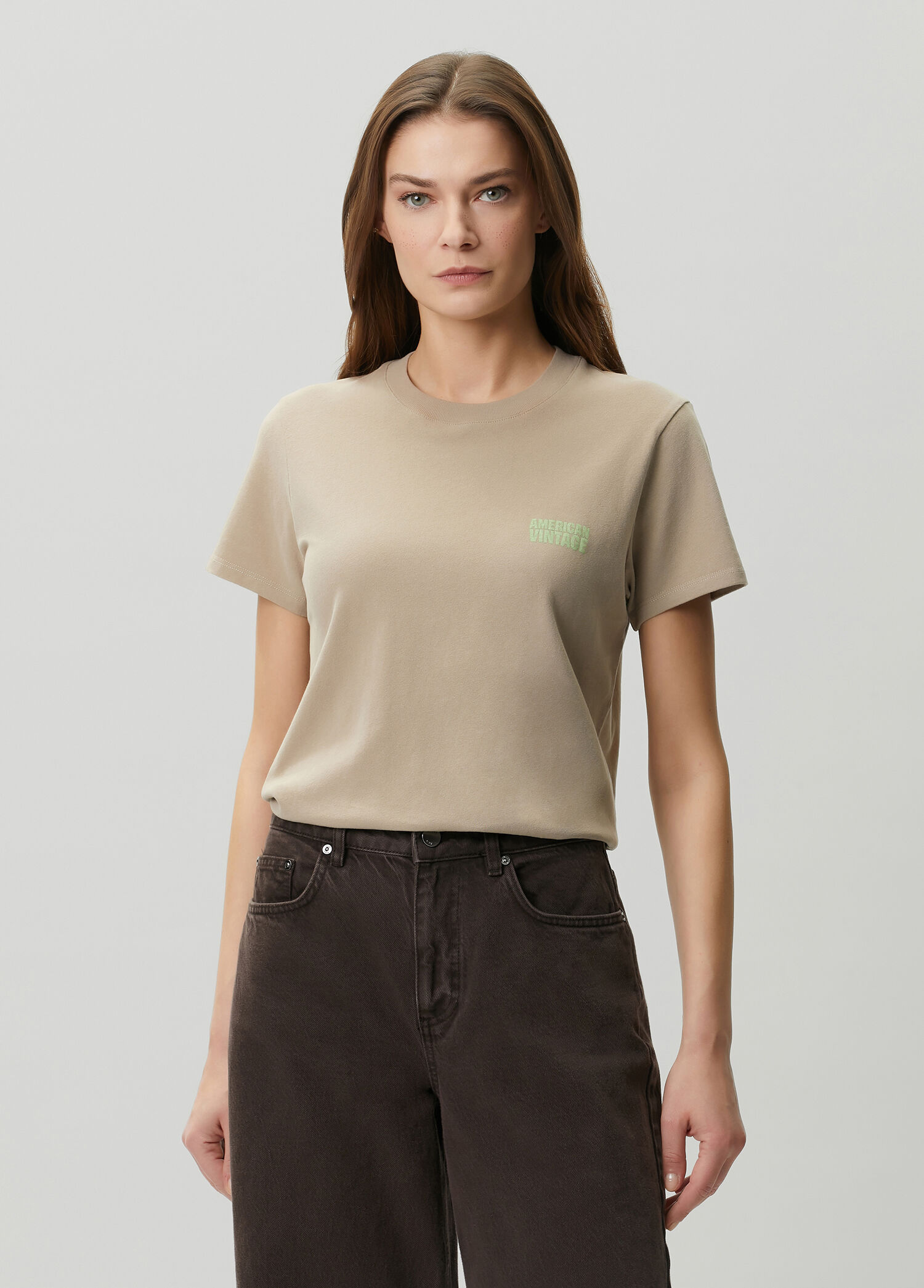 Ykobow Koyu Bej Logo Baskılı T-shirt
