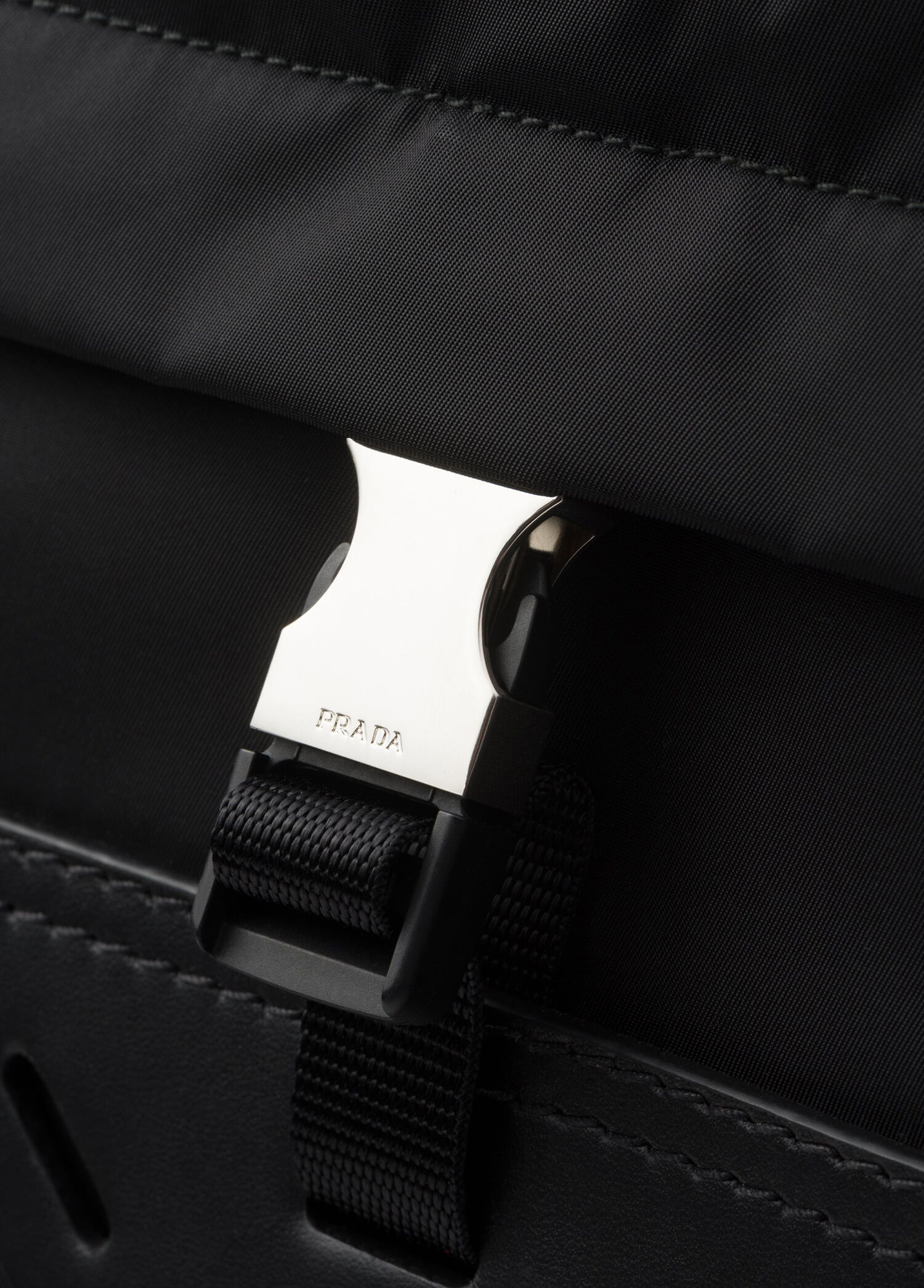 バッグ up_p EYELETS NYLON BAG (BLACK) 3209B Black Prada Black Men Re-Nylon and Leather Travel Bag 1453348 | Beymen