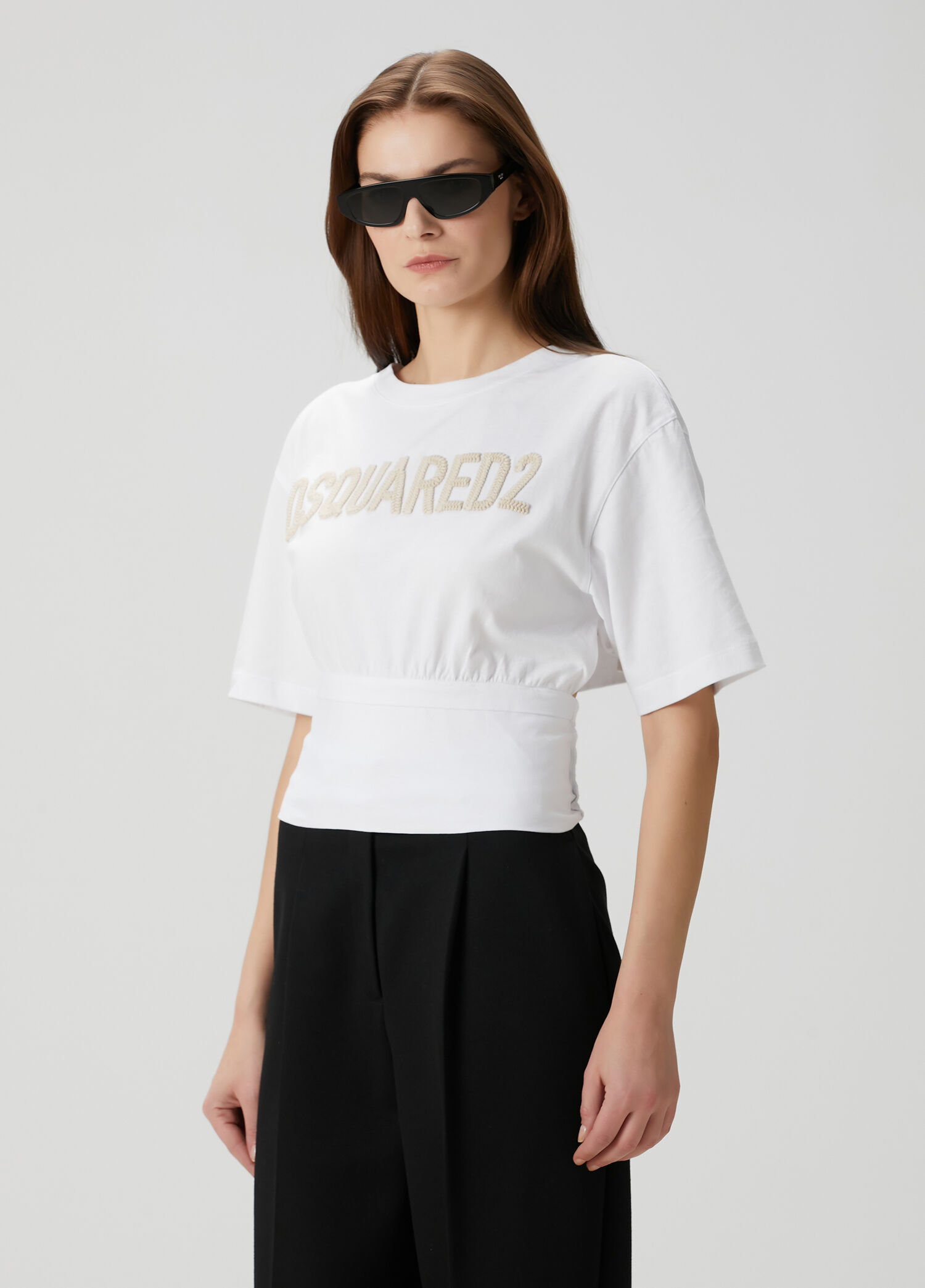 Beyaz Logolu T-shirt
