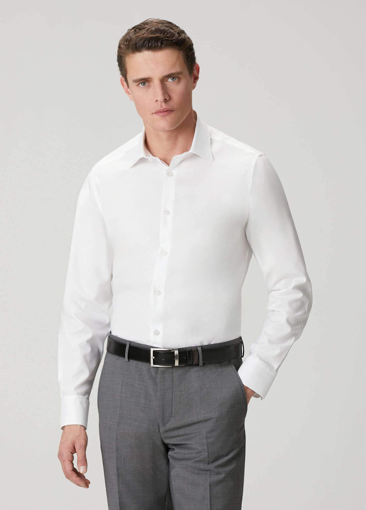 Beyaz Comfort Fit Twill Non-Iron Gömlek