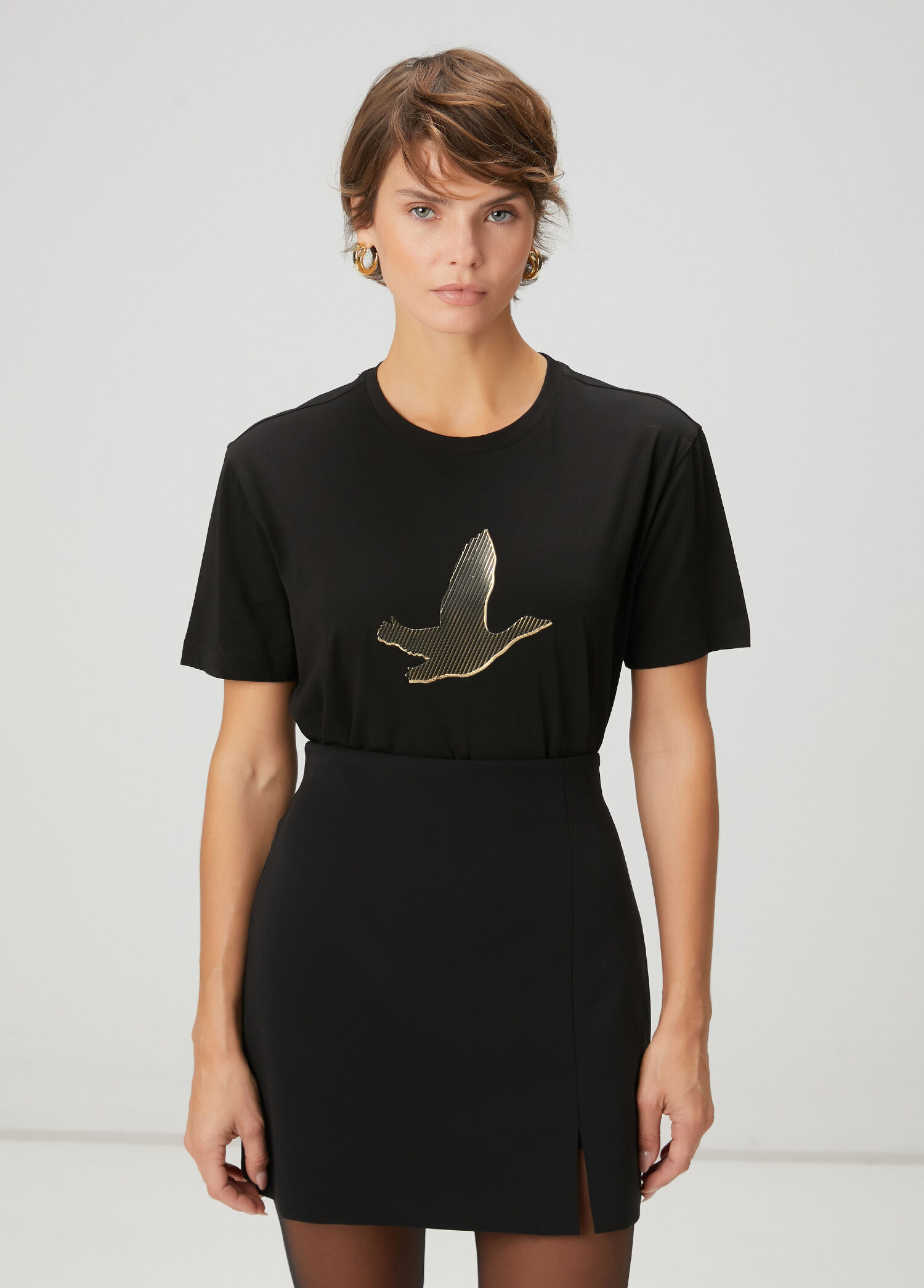 Siyah Gold Şeritli Kaz Logolu T-shirt