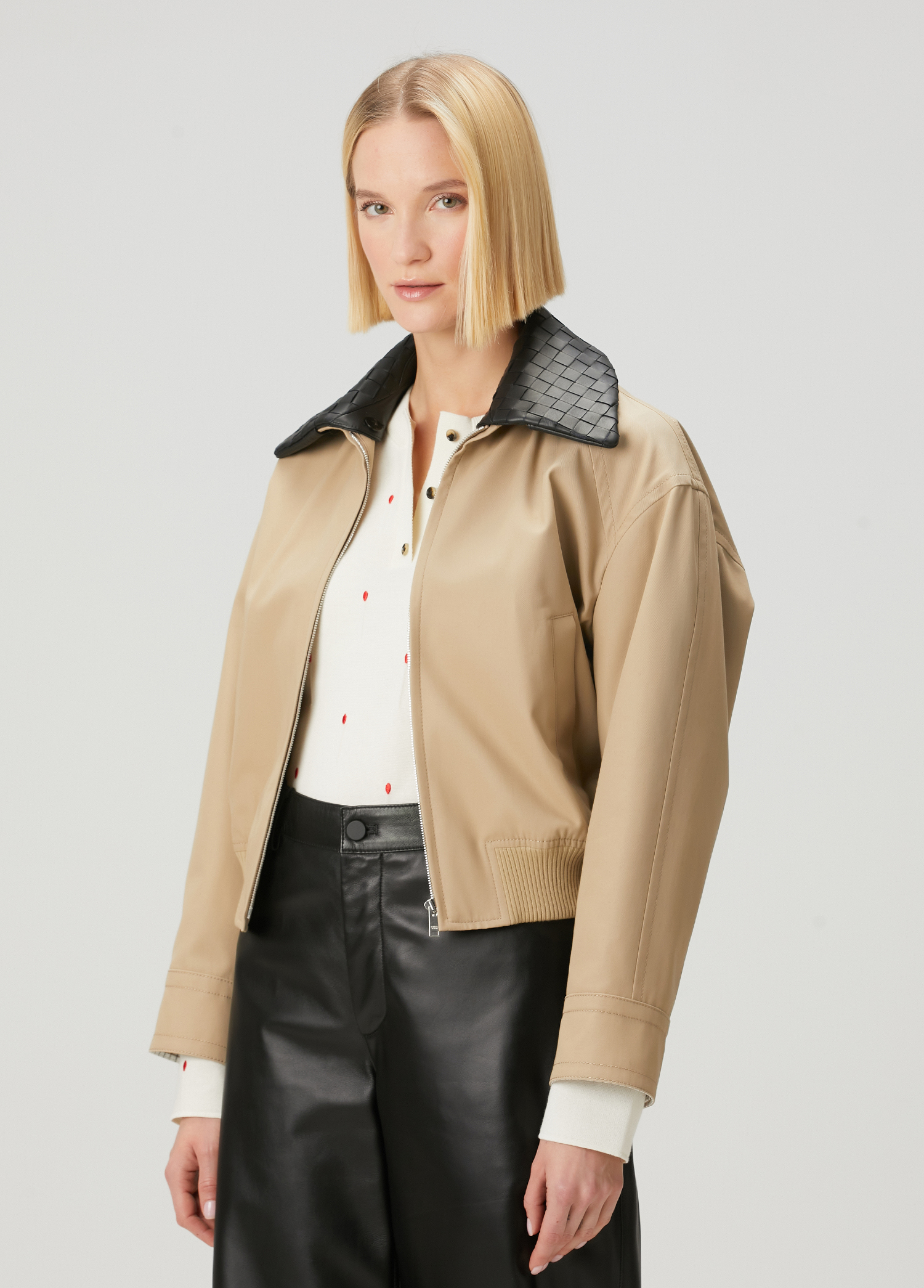 Bottega Veneta - Beige Leather Collar Detailed Jacket Bottega Veneta - Beige Leather Collar Detailed Jacket