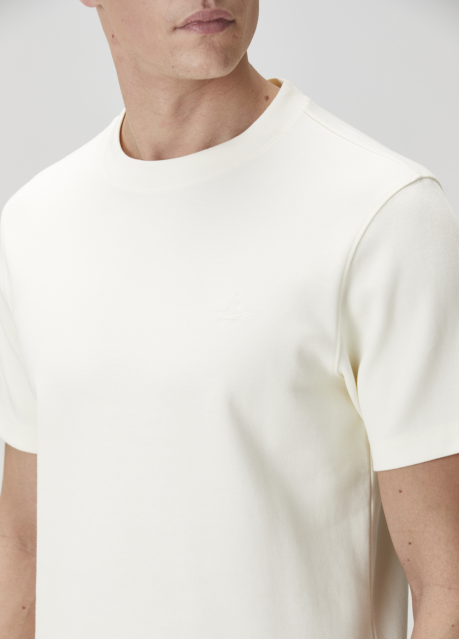 Krem Logo Nakışlı Basic T-shirt_5