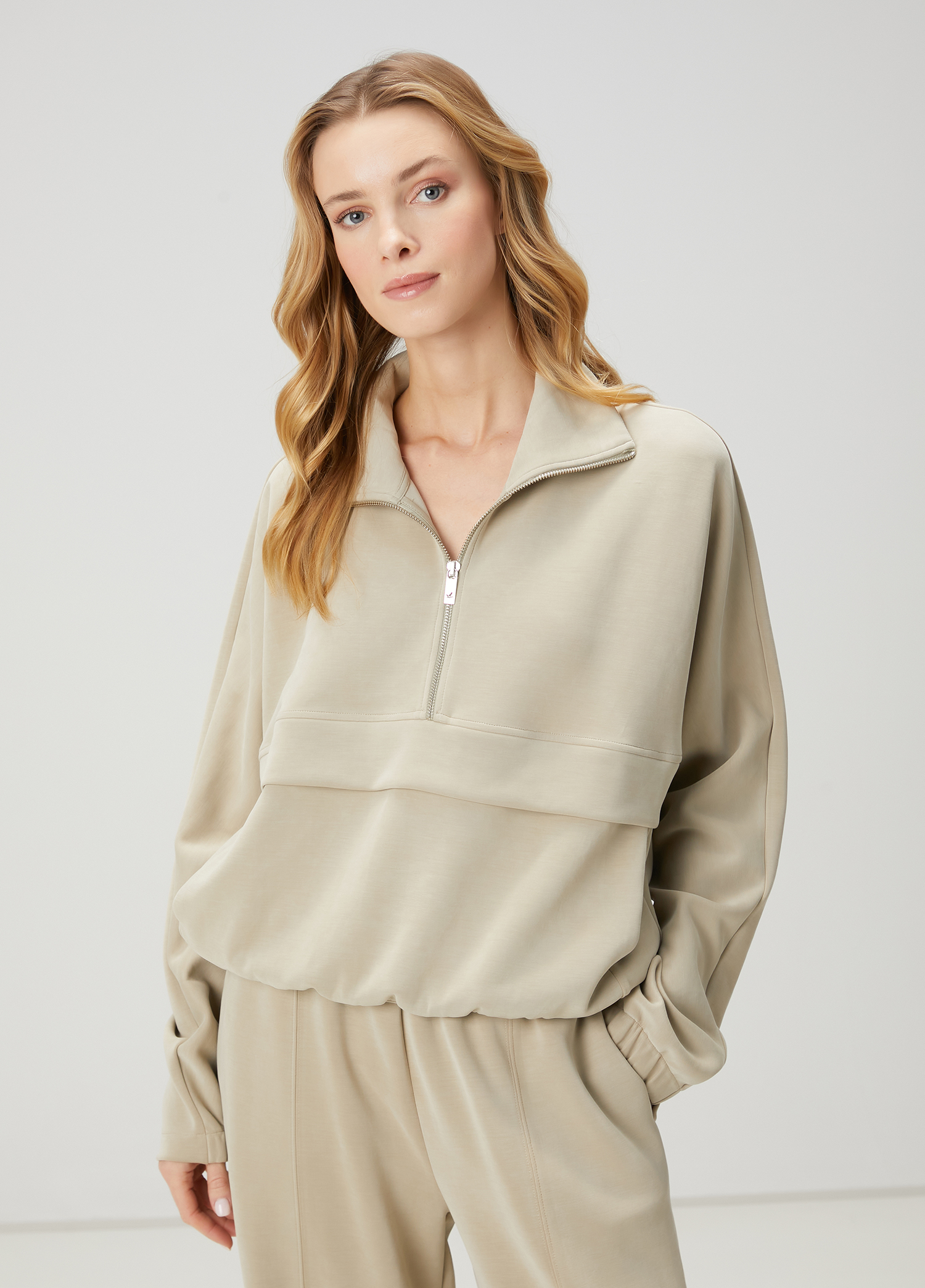 Açık Haki Yakası Fermuarlı Sweatshirt_3