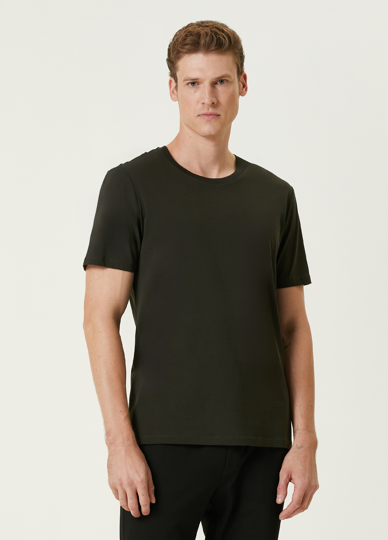 Haki Basic T-shirt