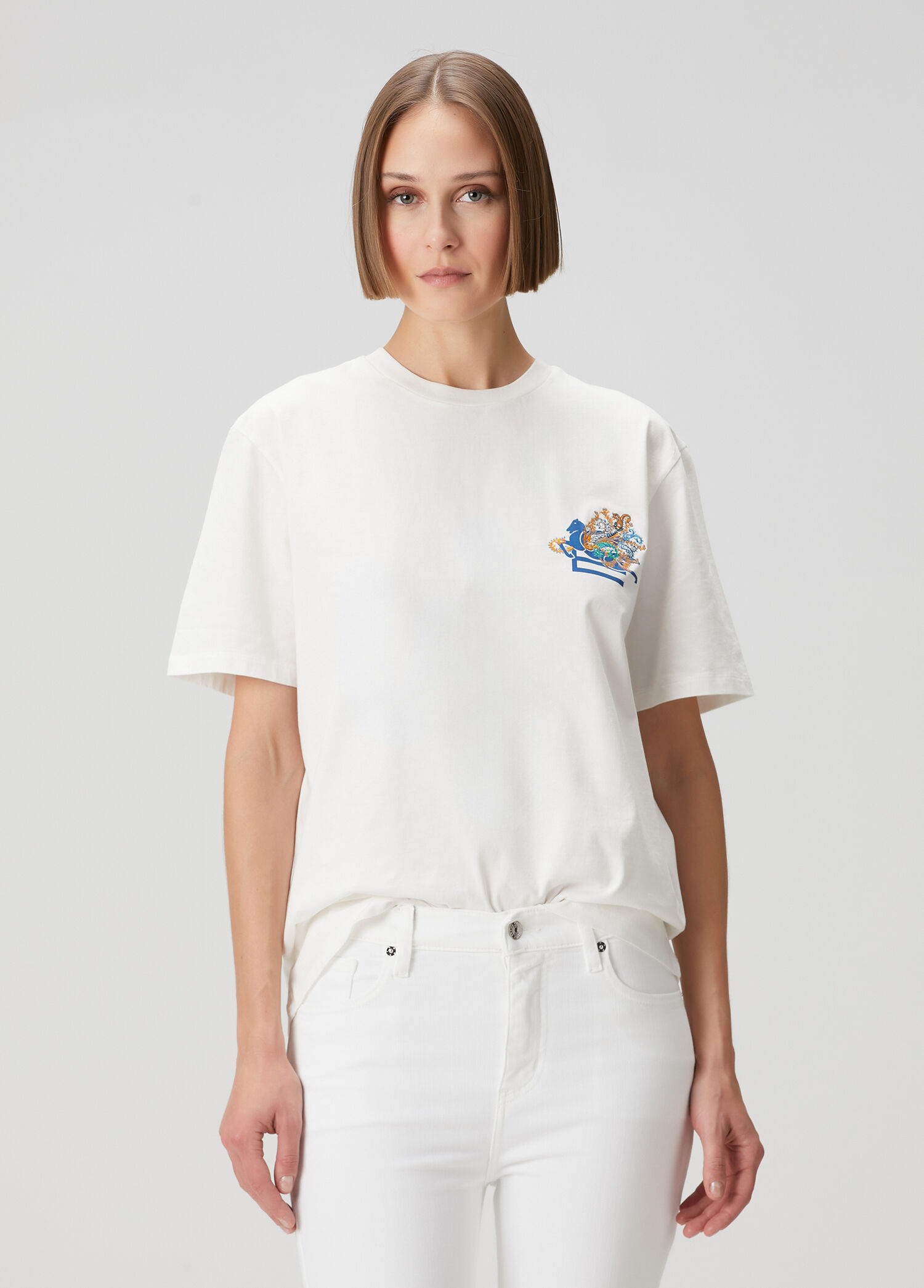 Beyaz Logolu T-shirt