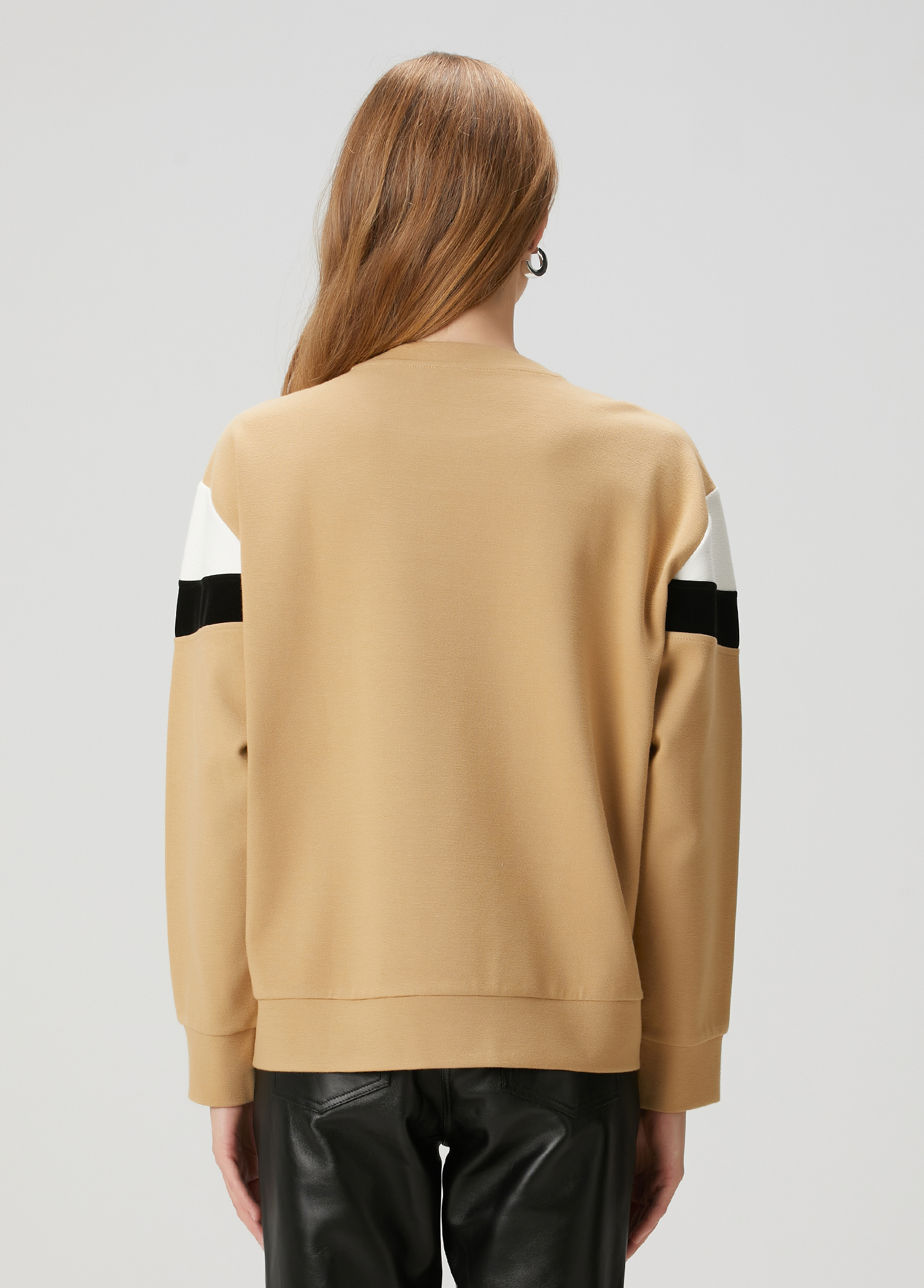 Deve Tüyü Zincir Taşlı Sweatshirt_4