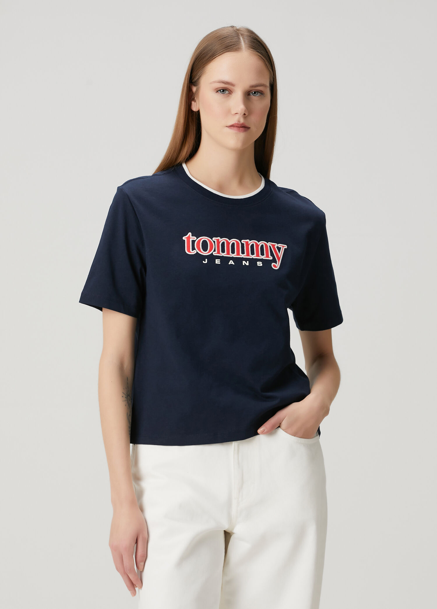 Mavi Logo Detaylı T-shirt