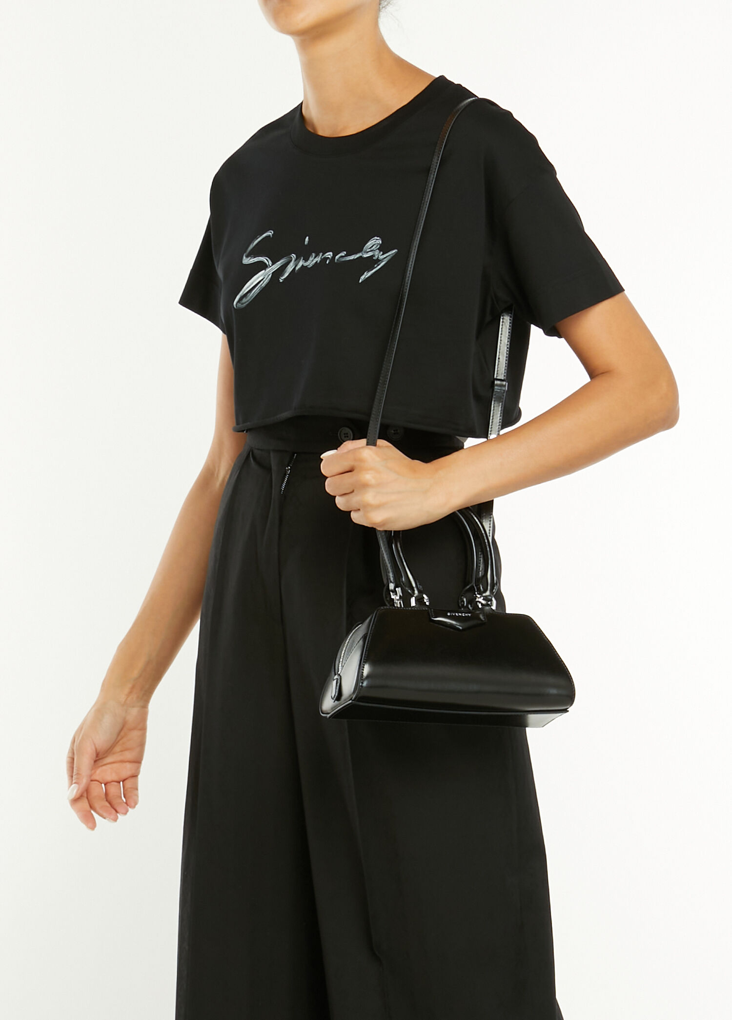 Givenchy Siyah Kadın Antigona Cube Siyah Kadın Deri Çanta 1767131