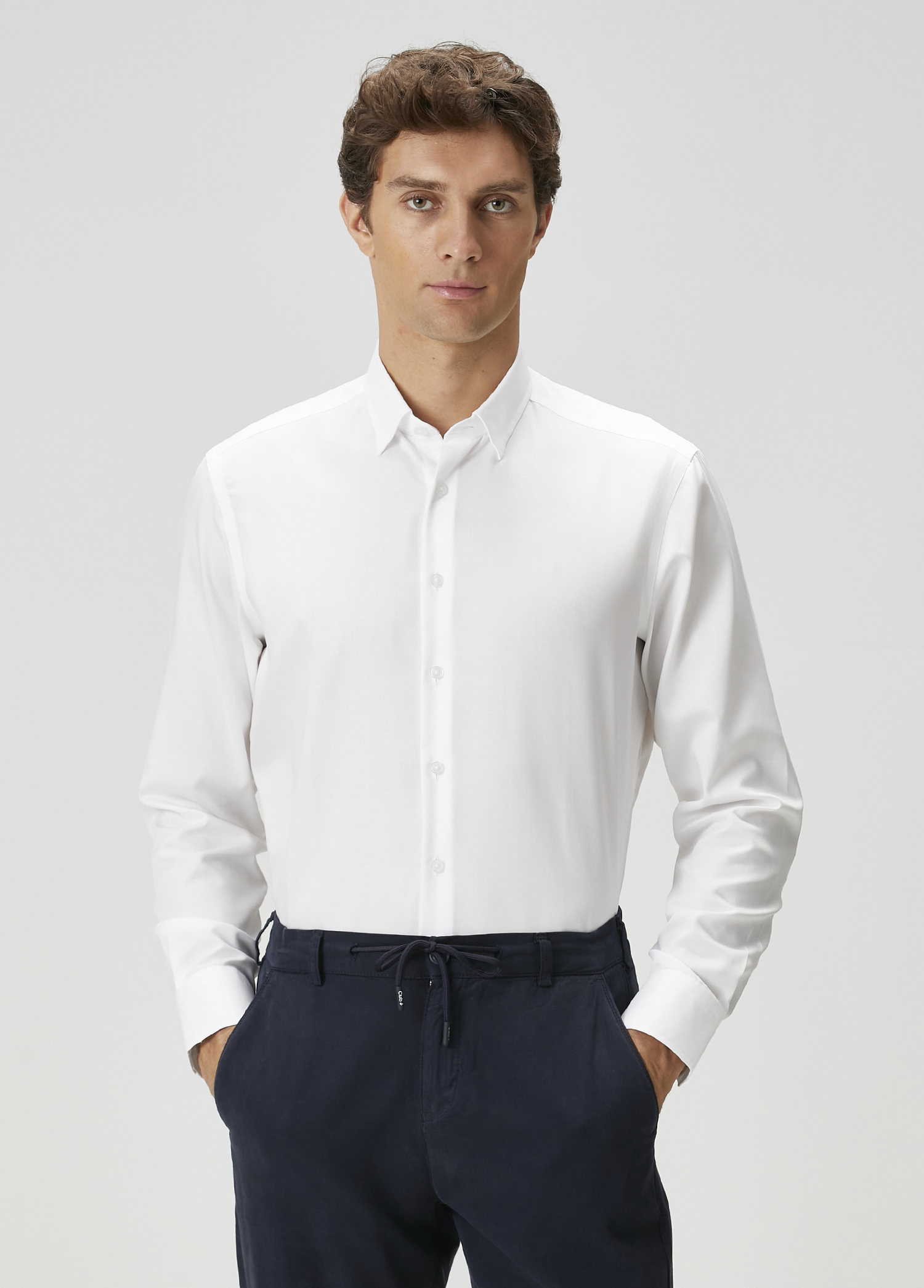 Comfort Fit Beyaz Non-iron Gömlek