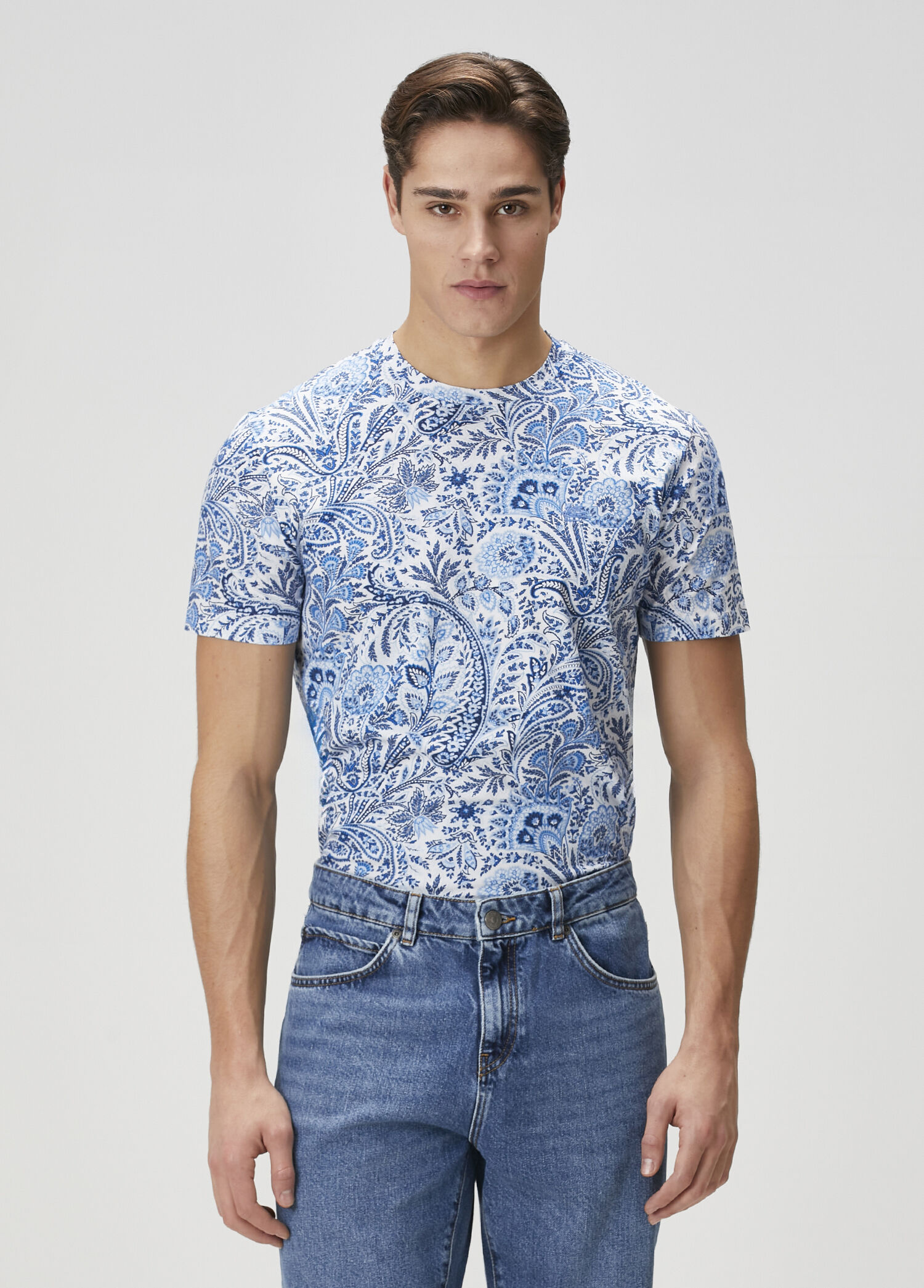 Mavi Beyaz Etnik Desenli T-shirt