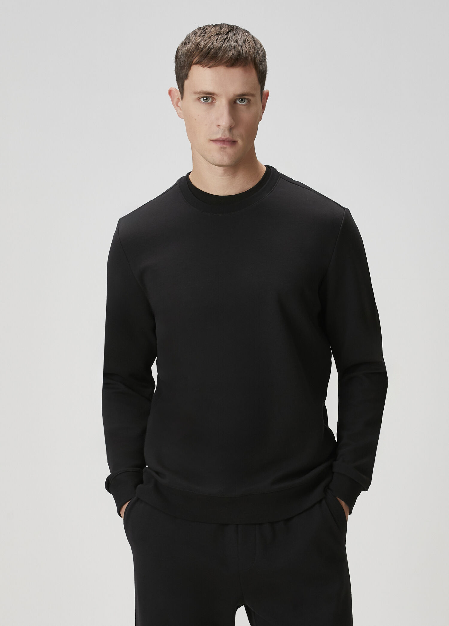 Siyah Basic Sweatshirt