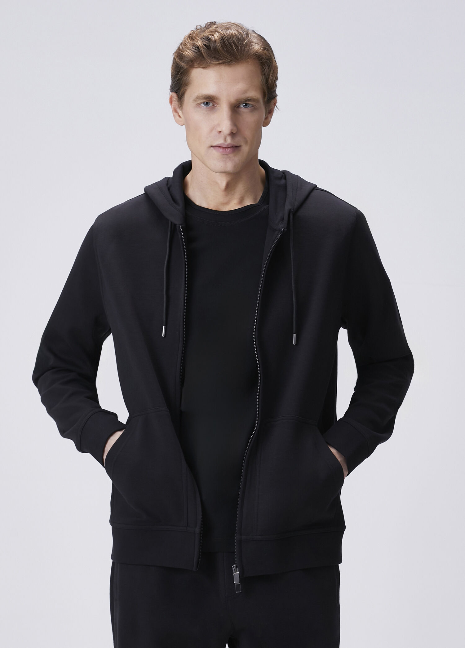 Siyah Kapüşonlu Sweatshirt