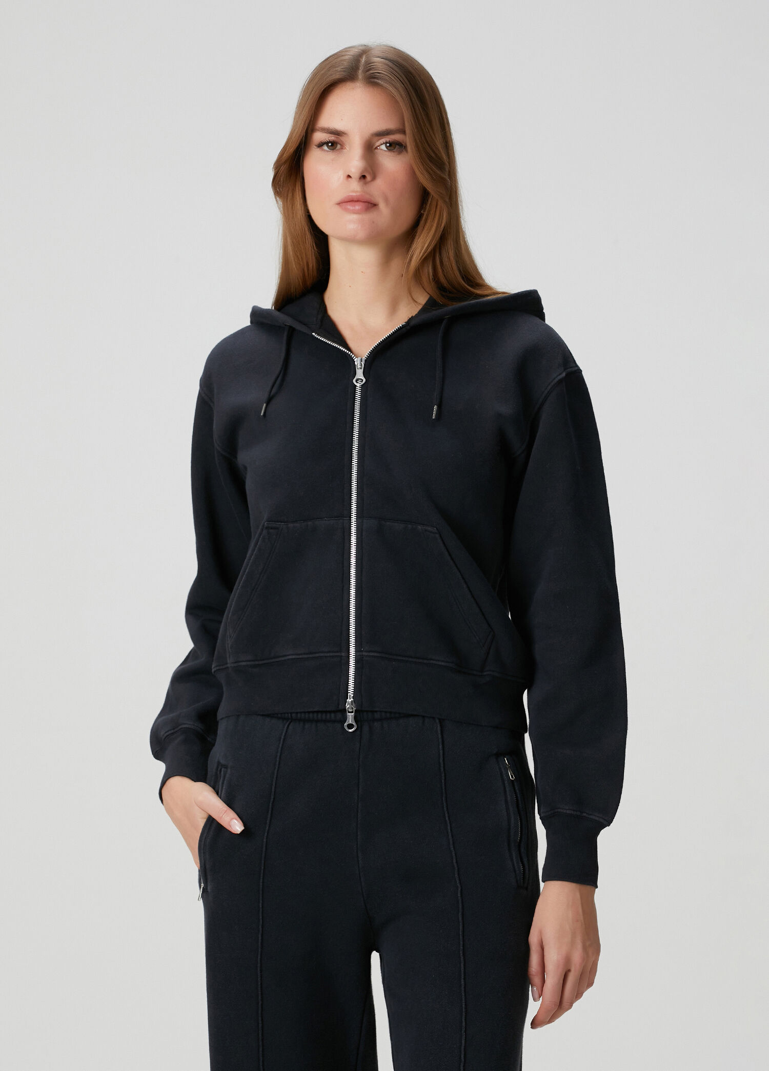 Siyah Kapüşonlu Fermuarlı Sweatshirt