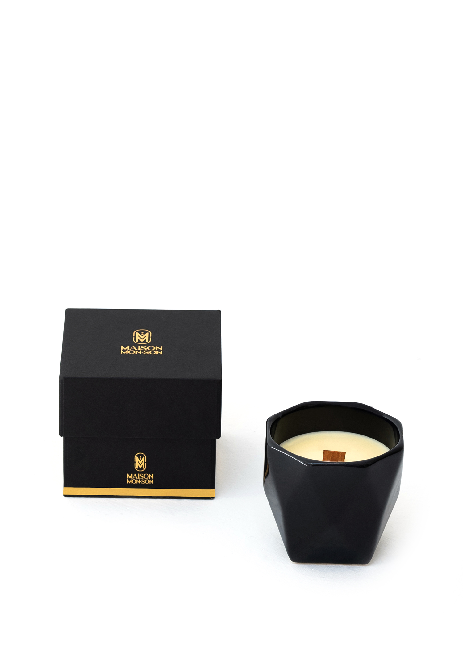 Moi Black Luxury Candle Spicy Kokulu Mum 130 g