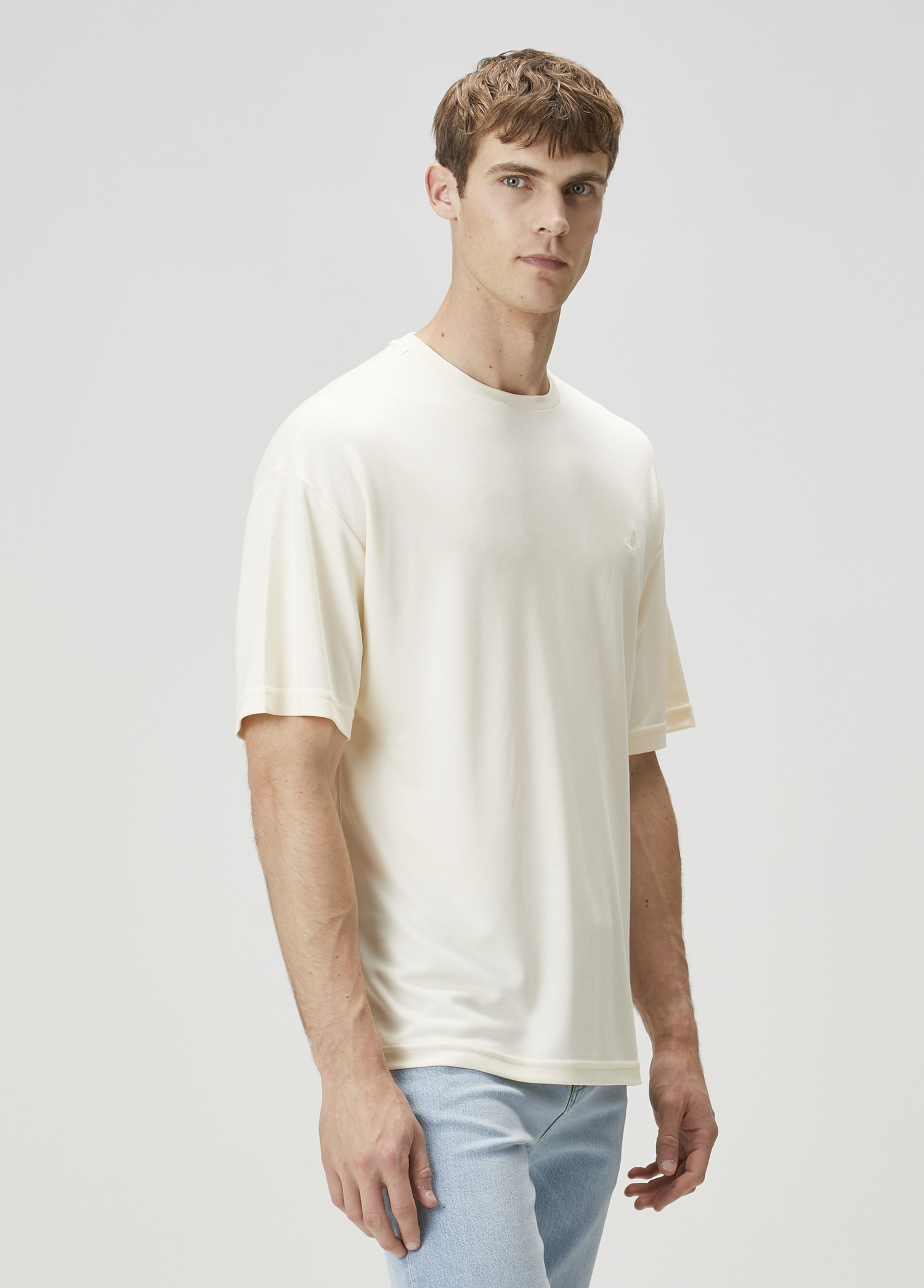 Ekru Oversized T-shirt_2