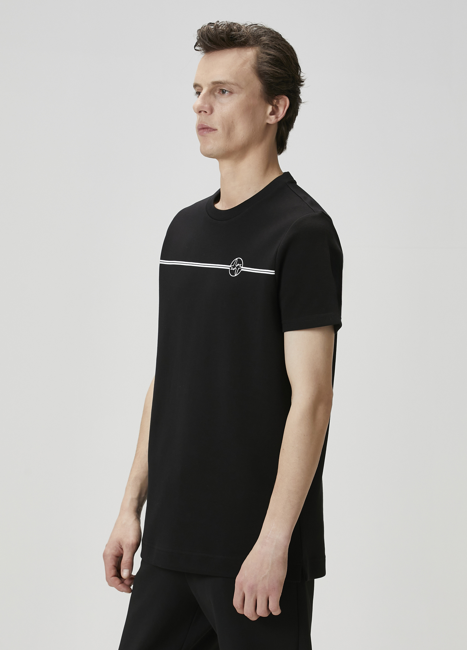 Siyah Şerit Kaz Baskılı T-shirt_3