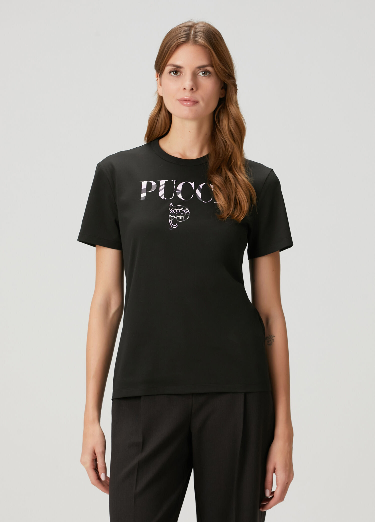 Siyah Logolu T-shirt