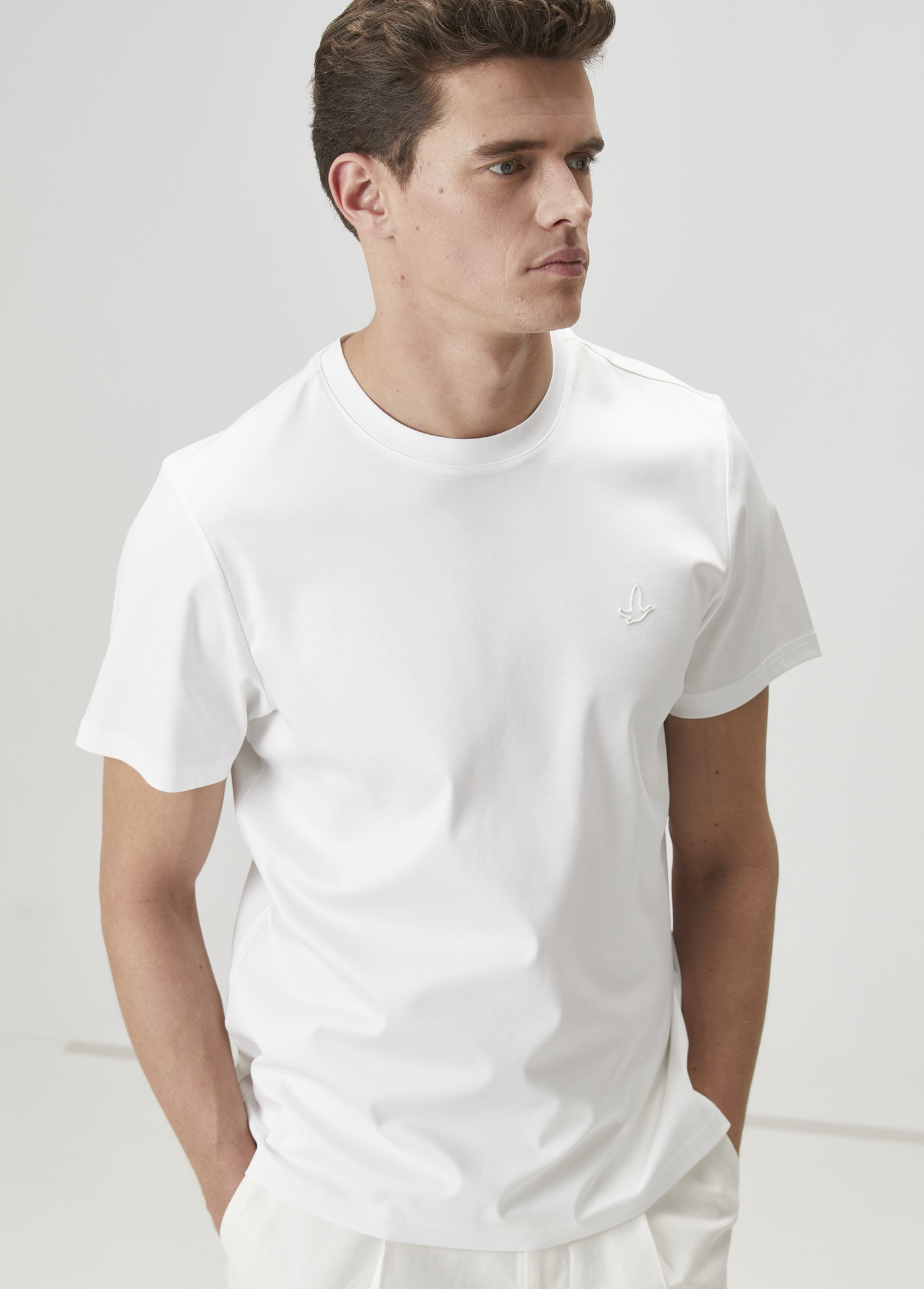 Beyaz Basic T-shirt_1