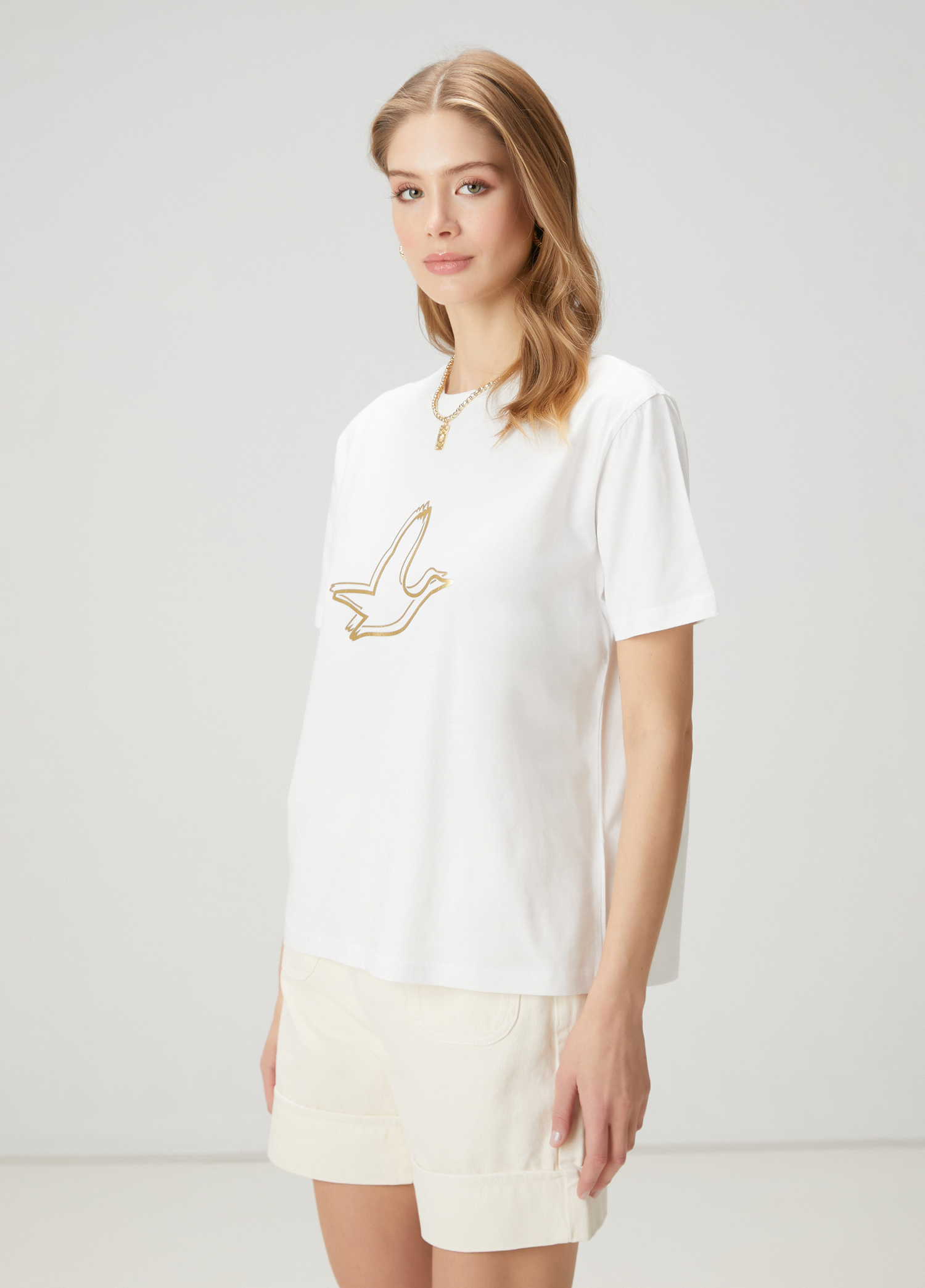 Beyaz Gold Logolu T-shirt_3