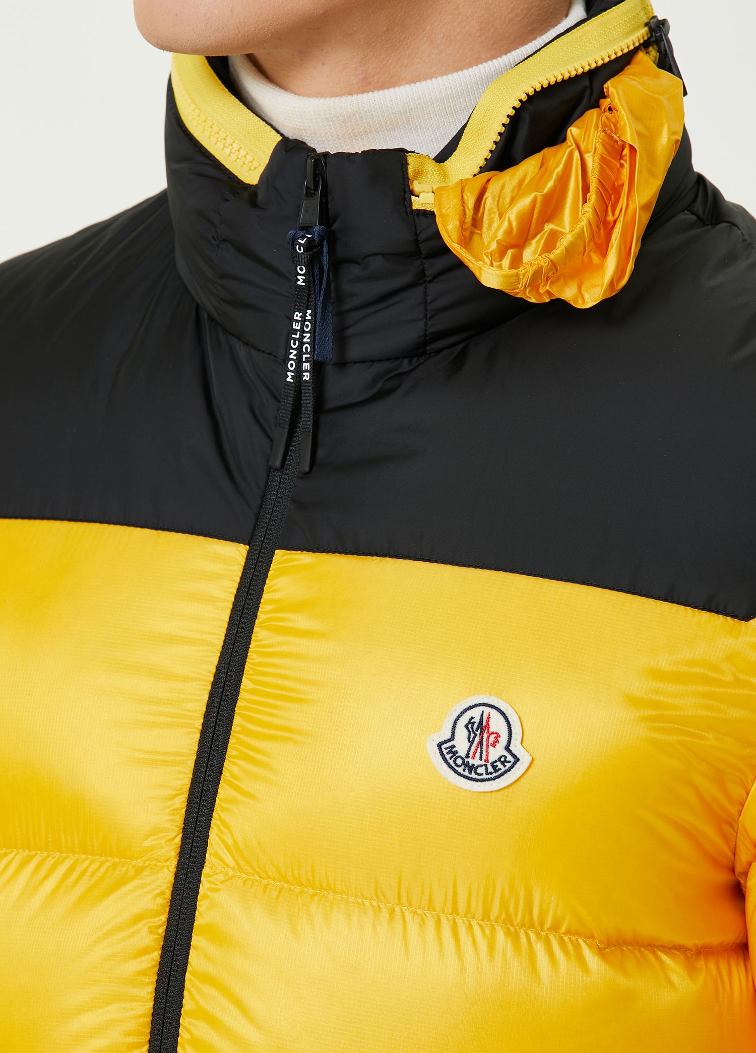 Beymen Sarı Kapüşonlu Mont. 5 Beymen Sarı Kapüşonlu Mont. 5