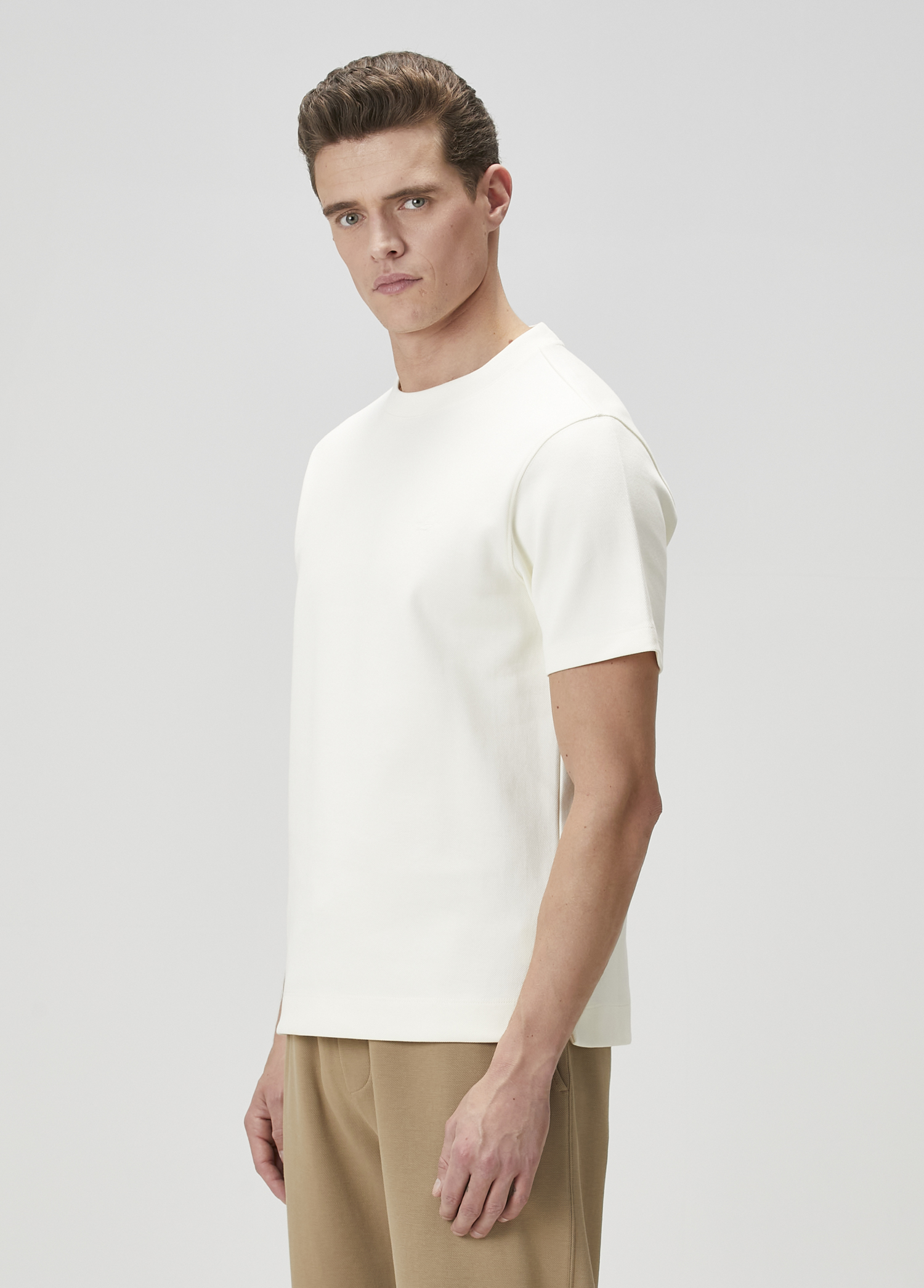 Krem Logo Nakışlı Basic T-shirt_3