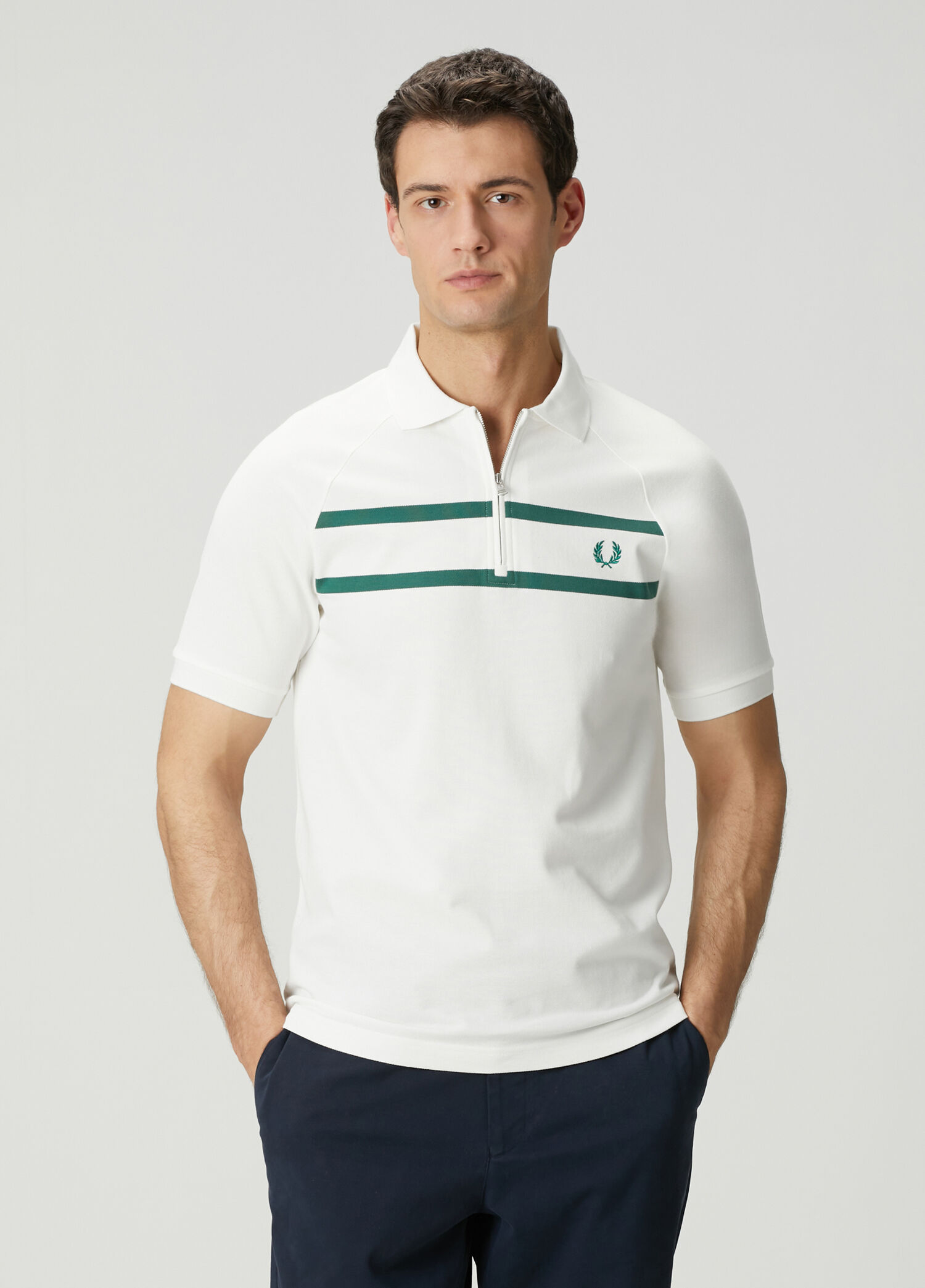 Beyaz Polo Yaka T-shirt