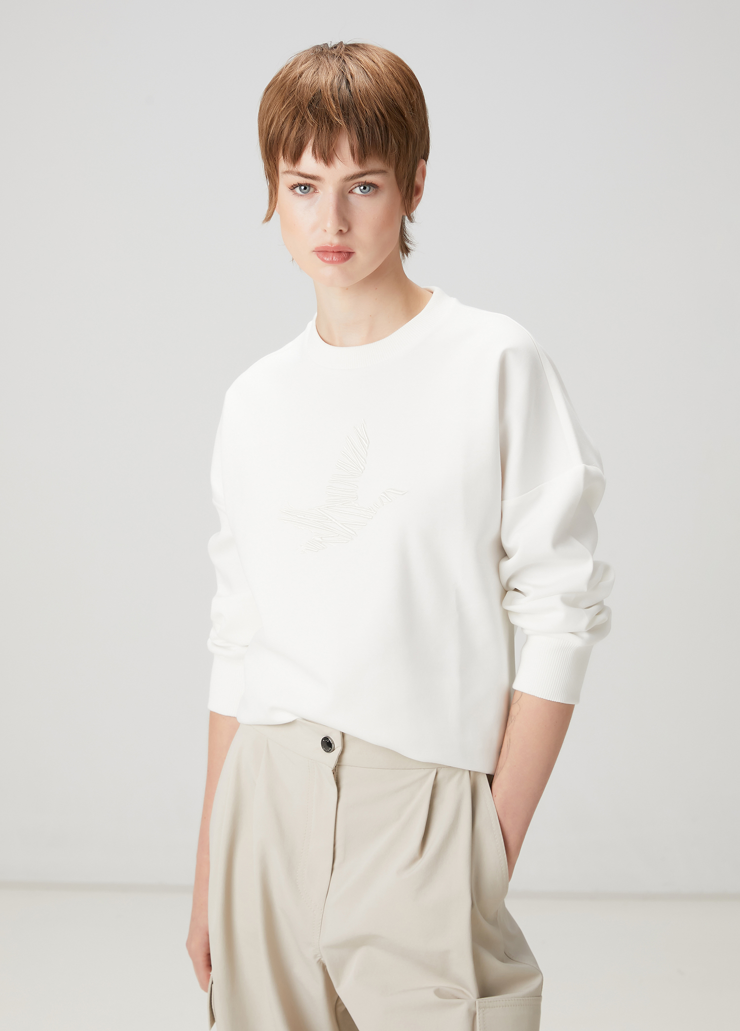 Beyaz Logo Nakışlı Sweatshirt