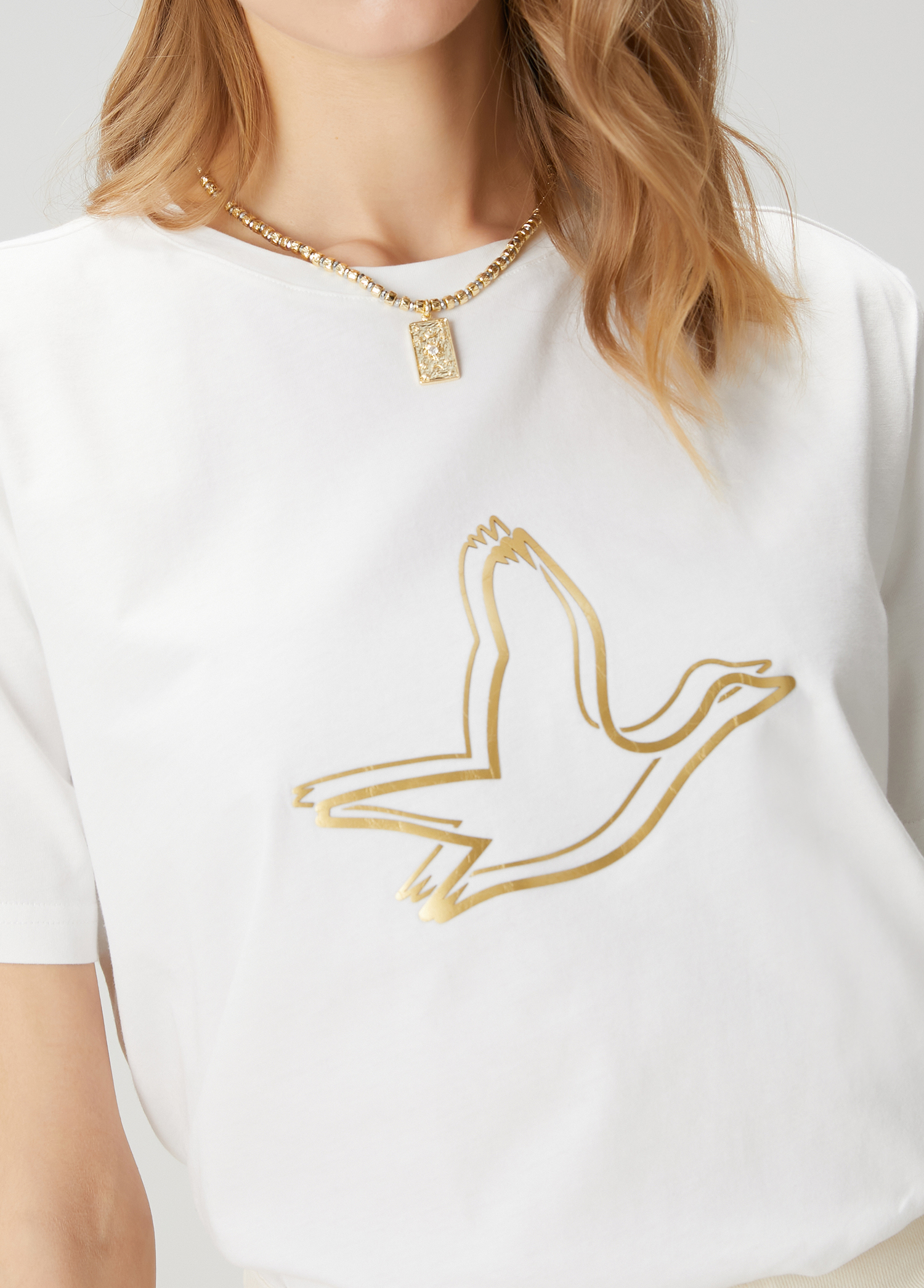 Beyaz Gold Logolu T-shirt_5