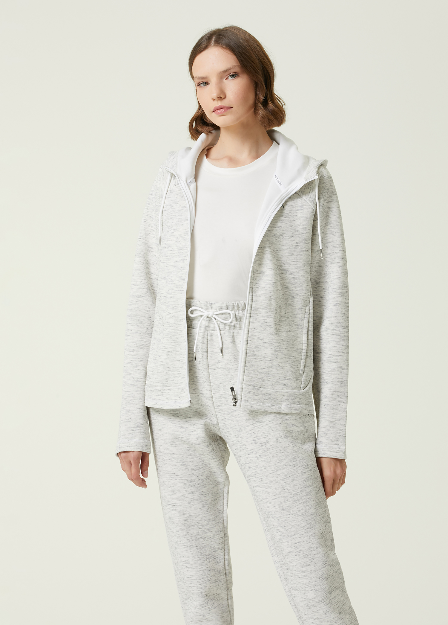 Beymen Evostripe Gri Kapüşonlu Sweatshirt. 1 Beymen Evostripe Gri Kapüşonlu Sweatshirt. 1
