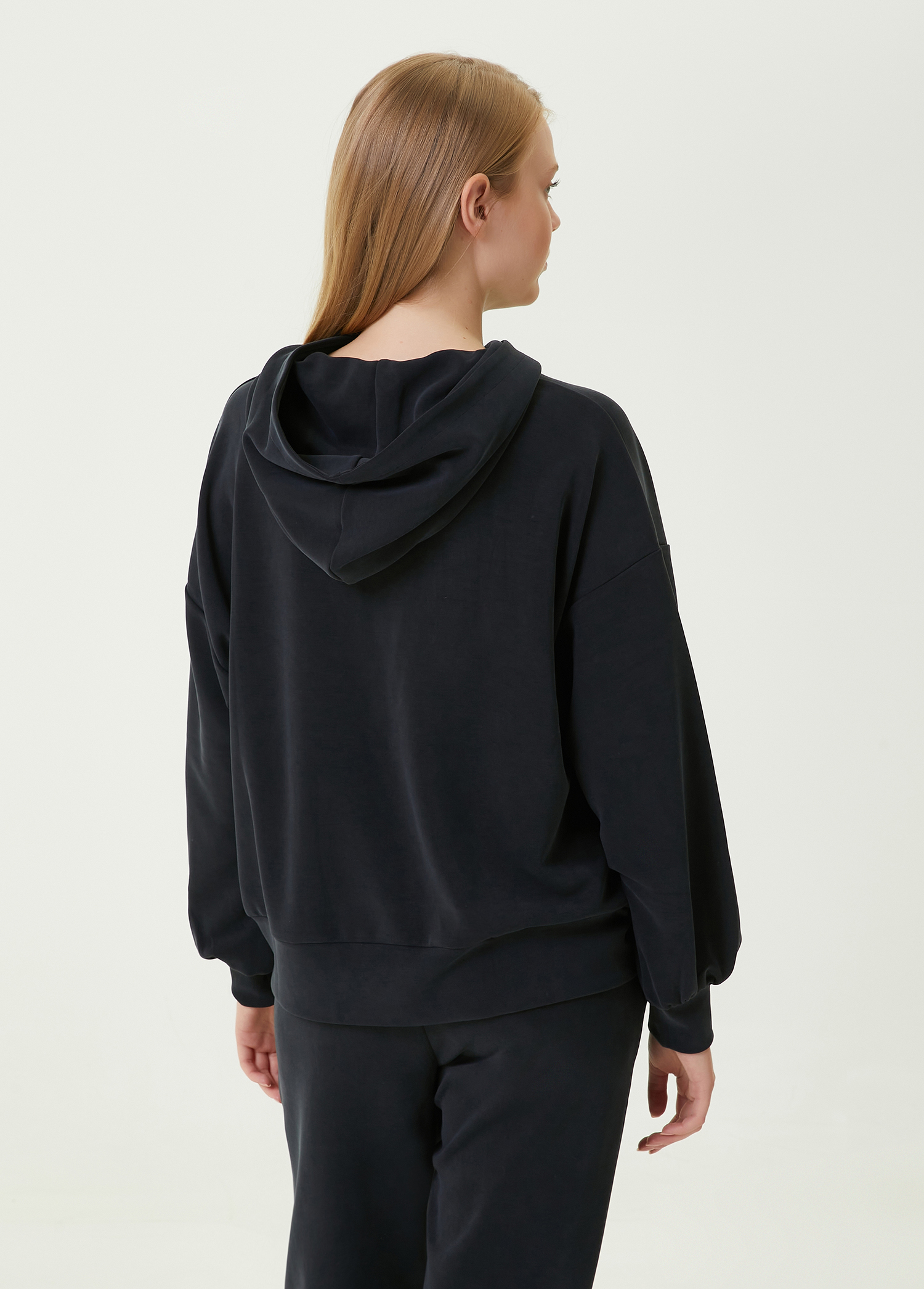 Siyah Kapüşonlu Sweatshirt_5