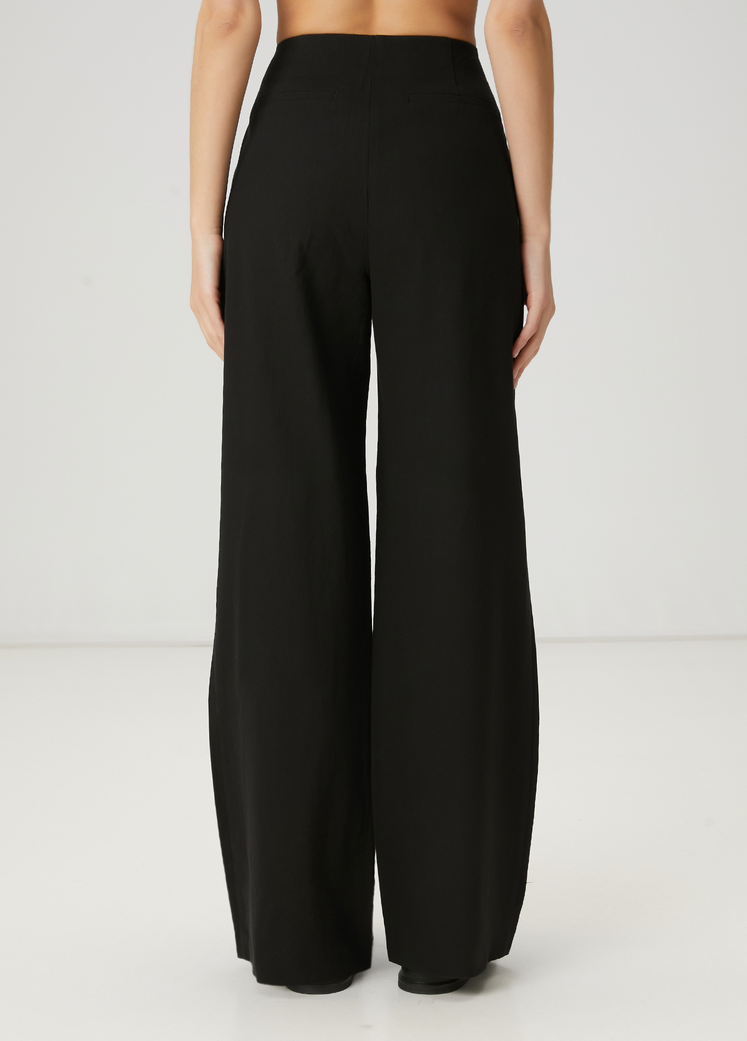 Siyah Pileli Keten Pantolon_3