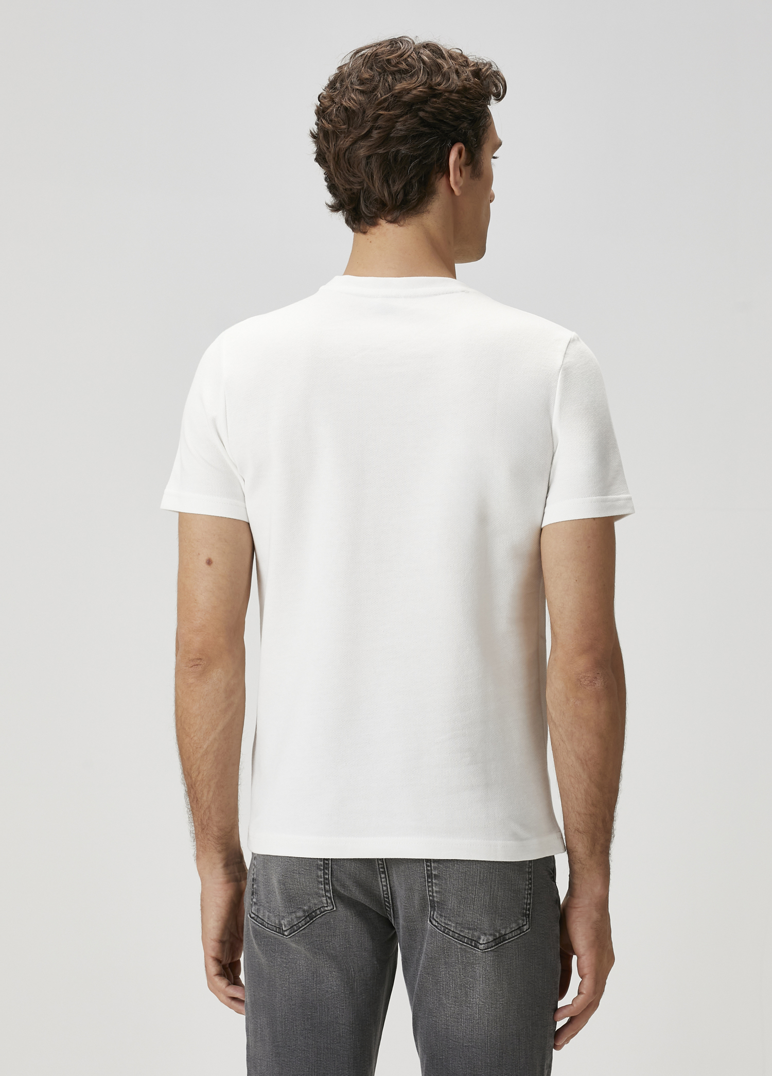 Kırık Beyaz Kabartmalı Logo Baskılı T-shirt_4