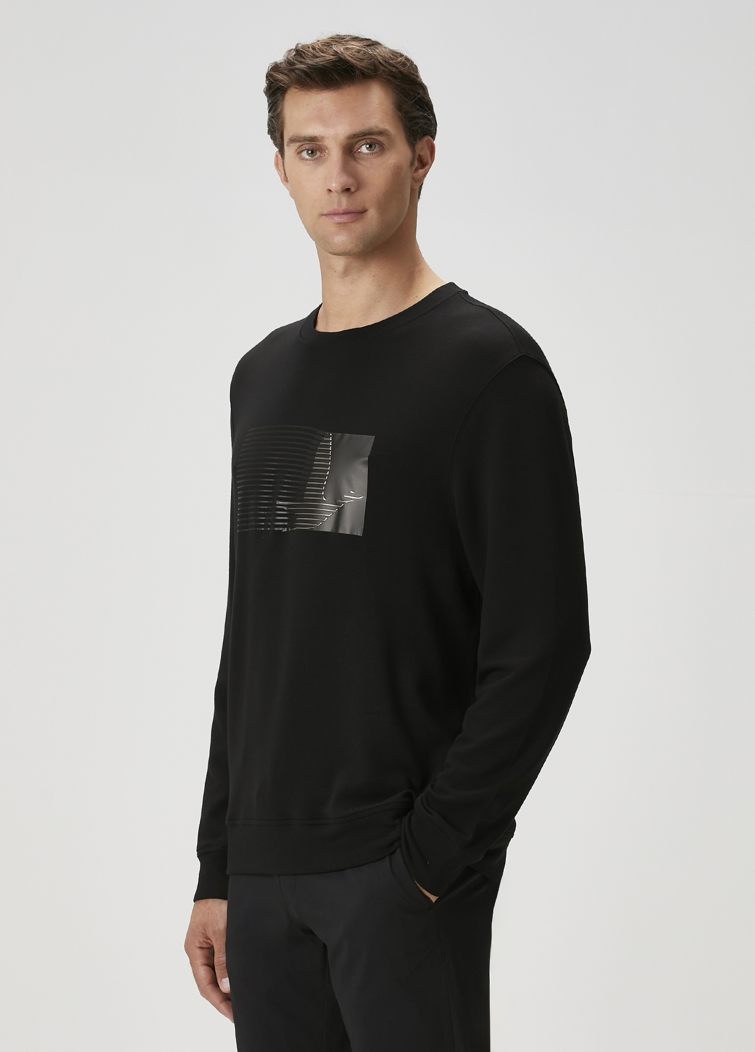 Siyah Kaz Logolu Sweatshirt_3