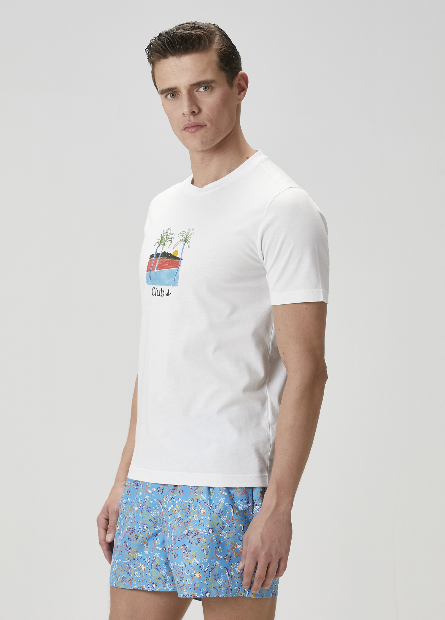 Beyaz Baskı Detaylı T-shirt_3